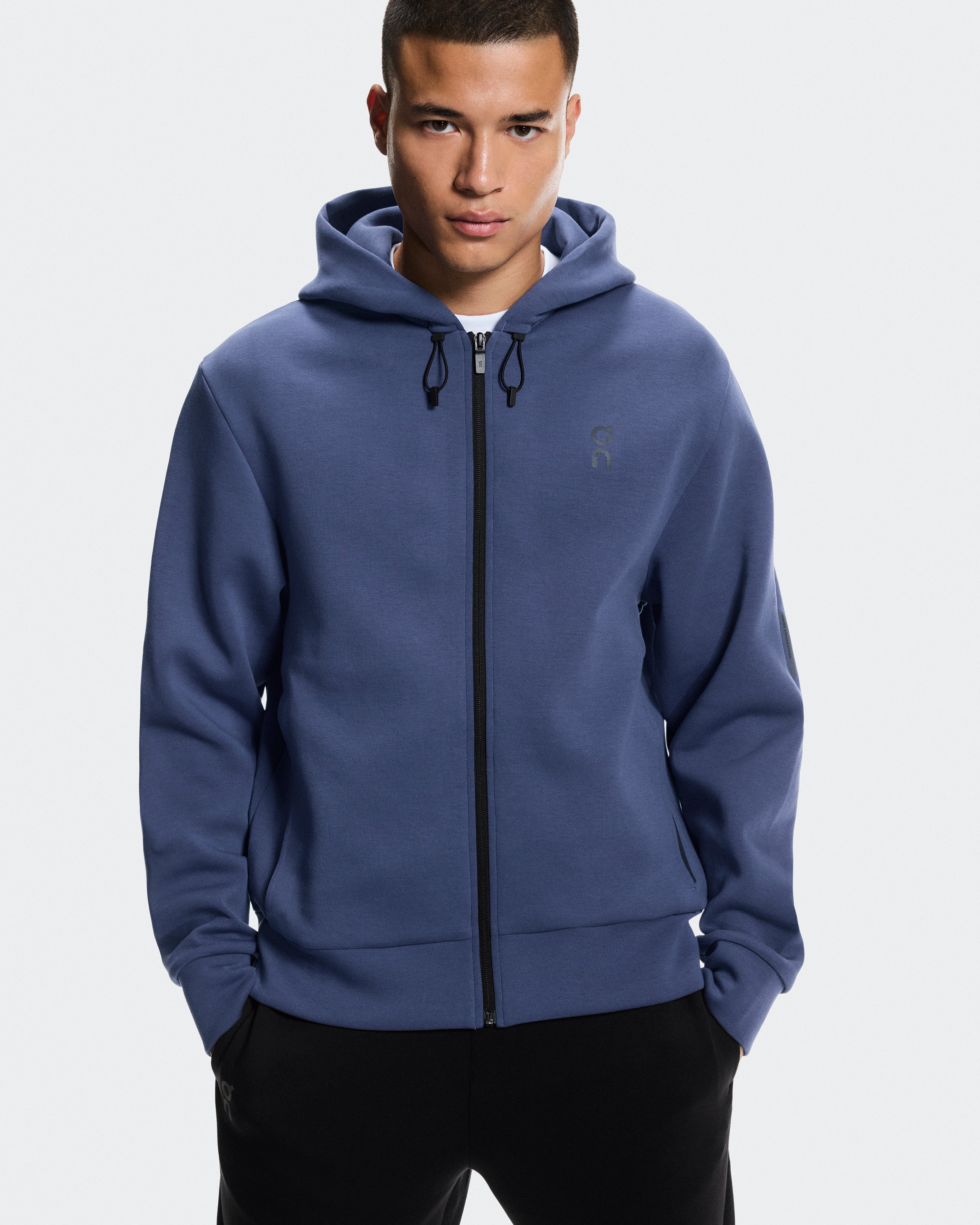 On Focus Tech Zip Hoodie Acai