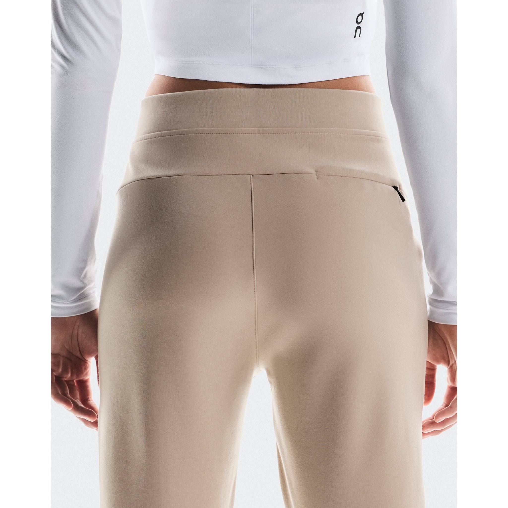 On Sweat Pants Desert