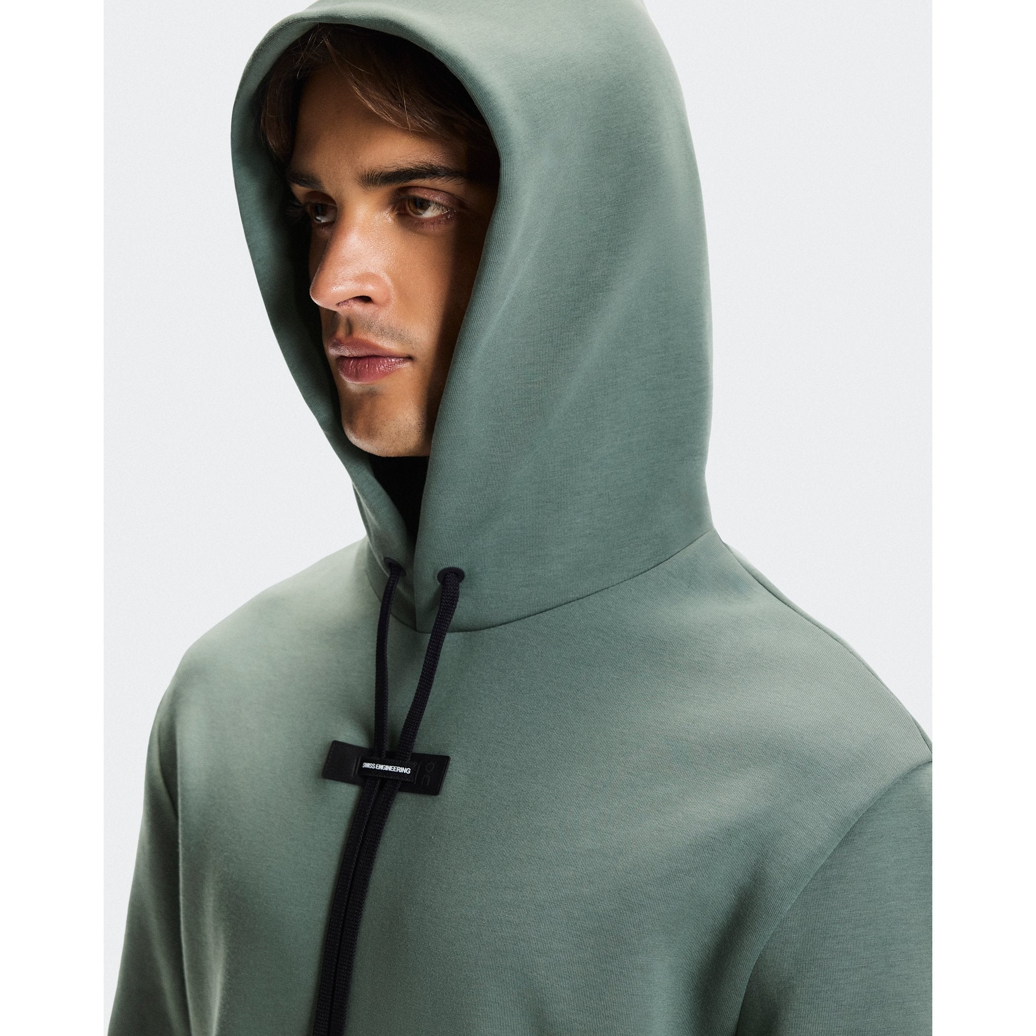 On Focus Tech Hoodie Olive