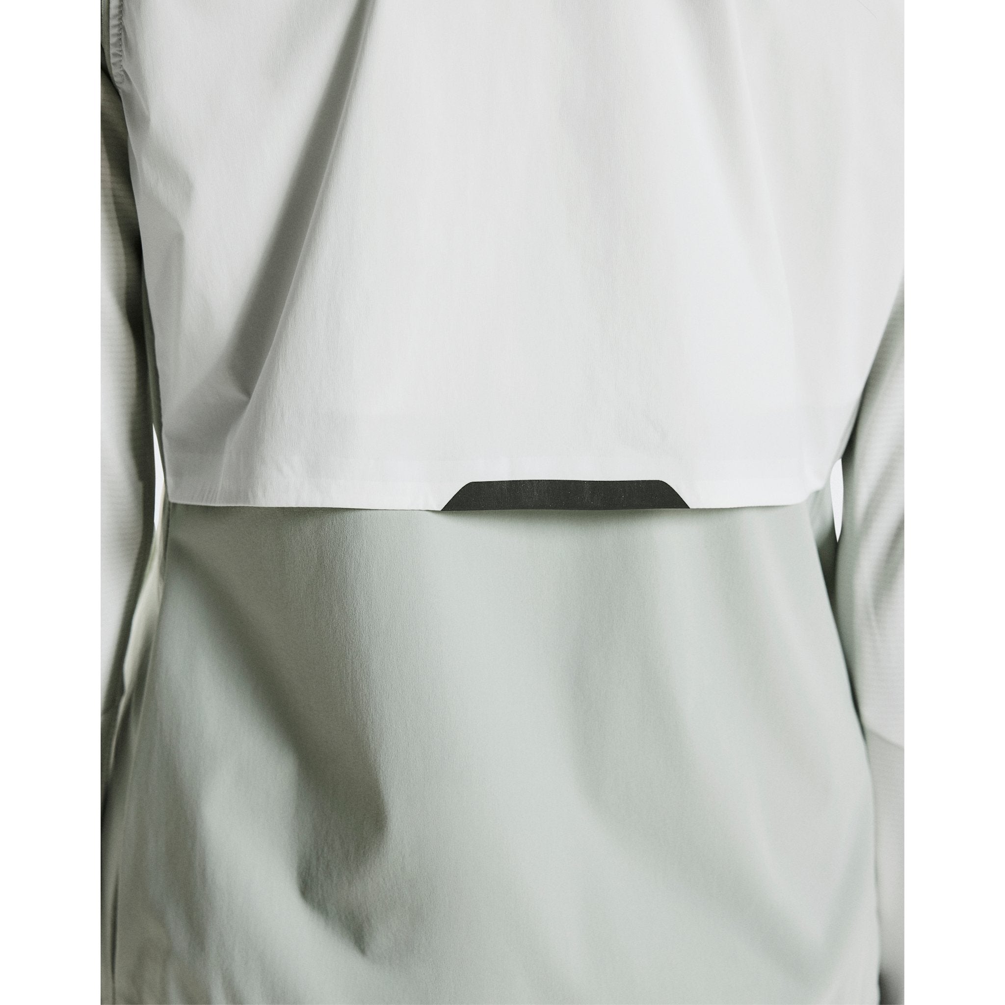 On Weather Vest Iceberg | Tin