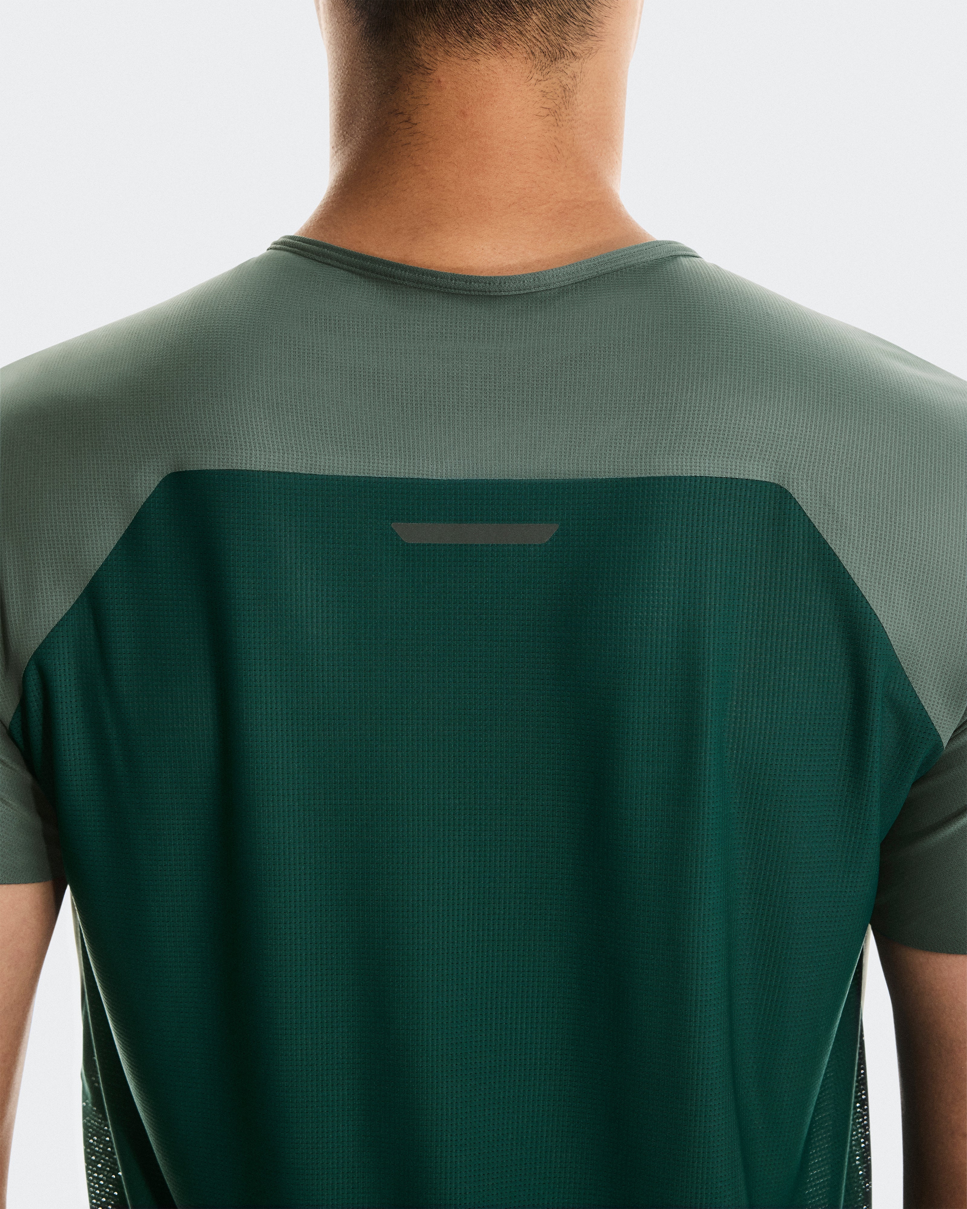 On Performance-T Olive | Spirulina