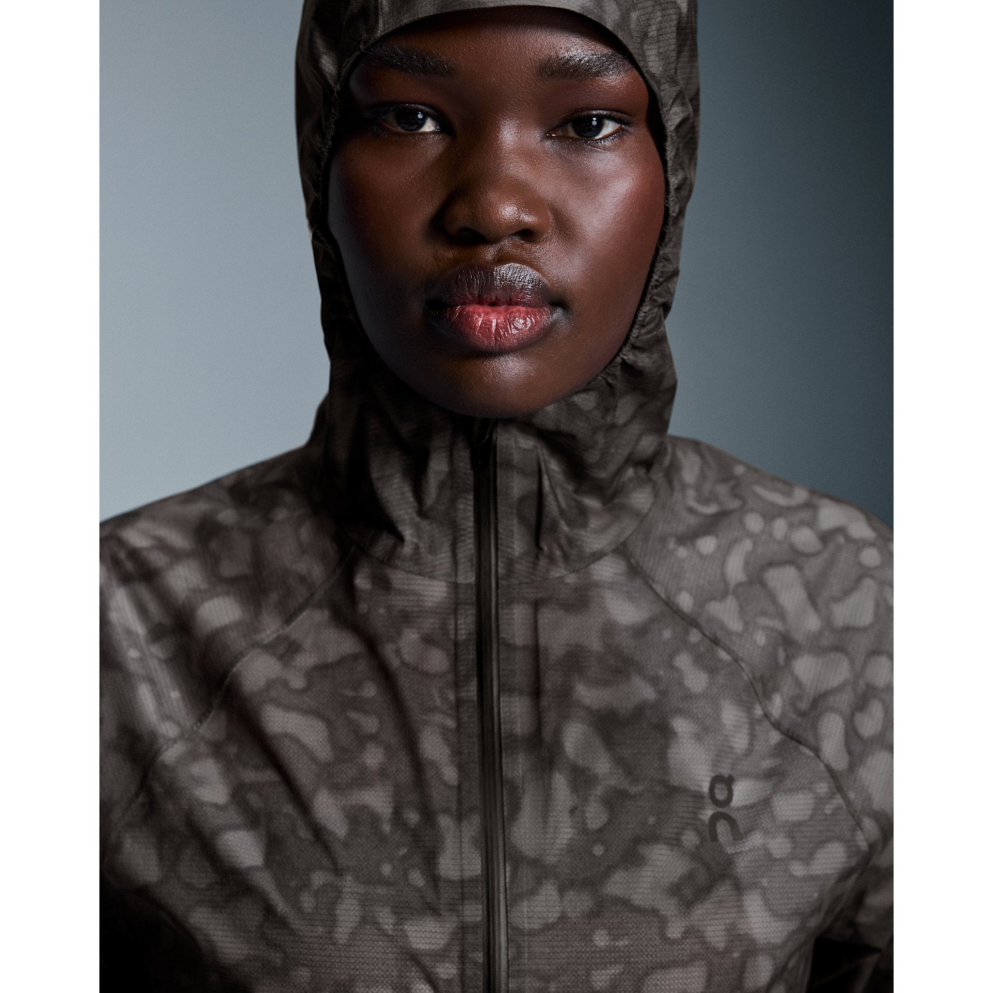 On Ultra Jacket Eclipse