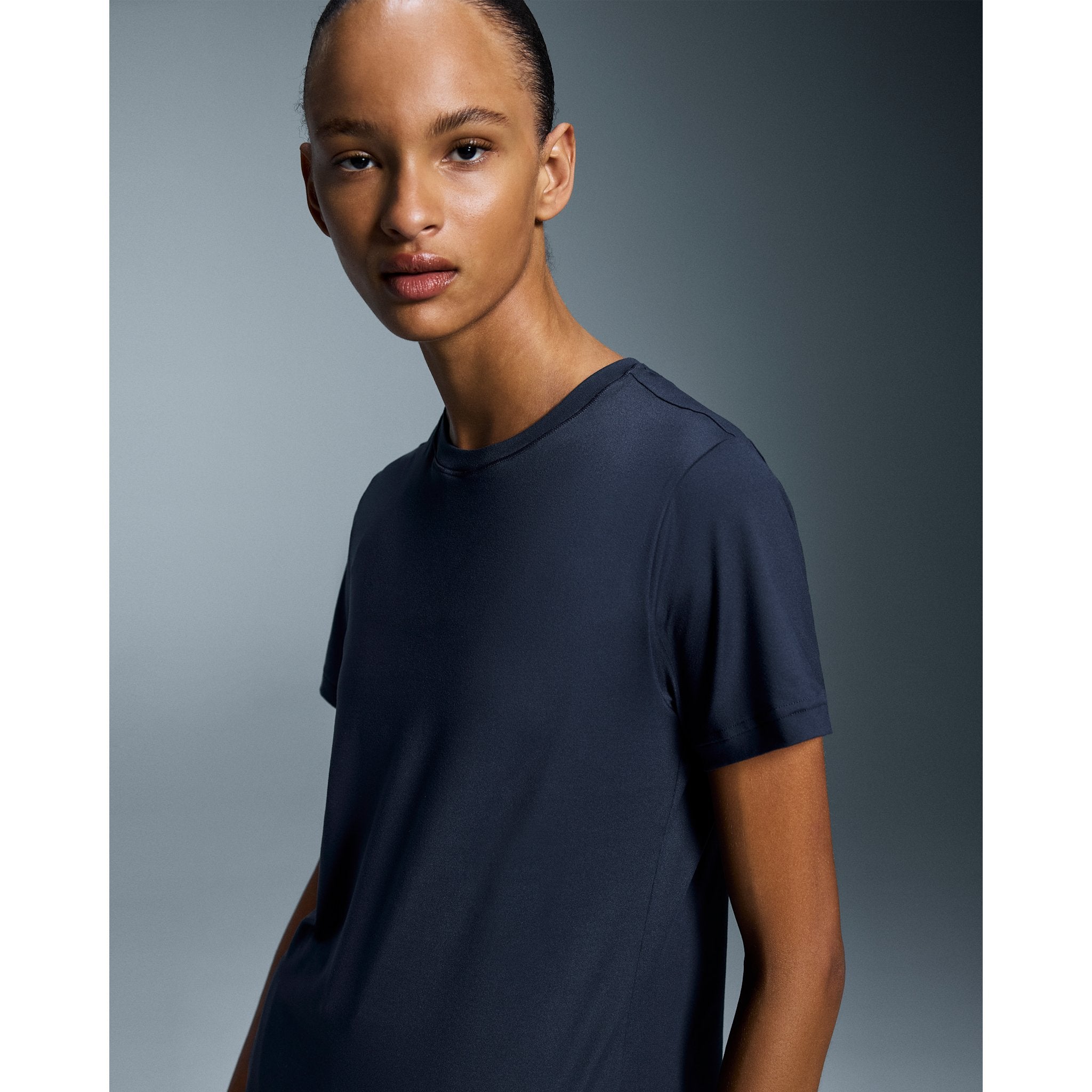 On Studio-T Navy