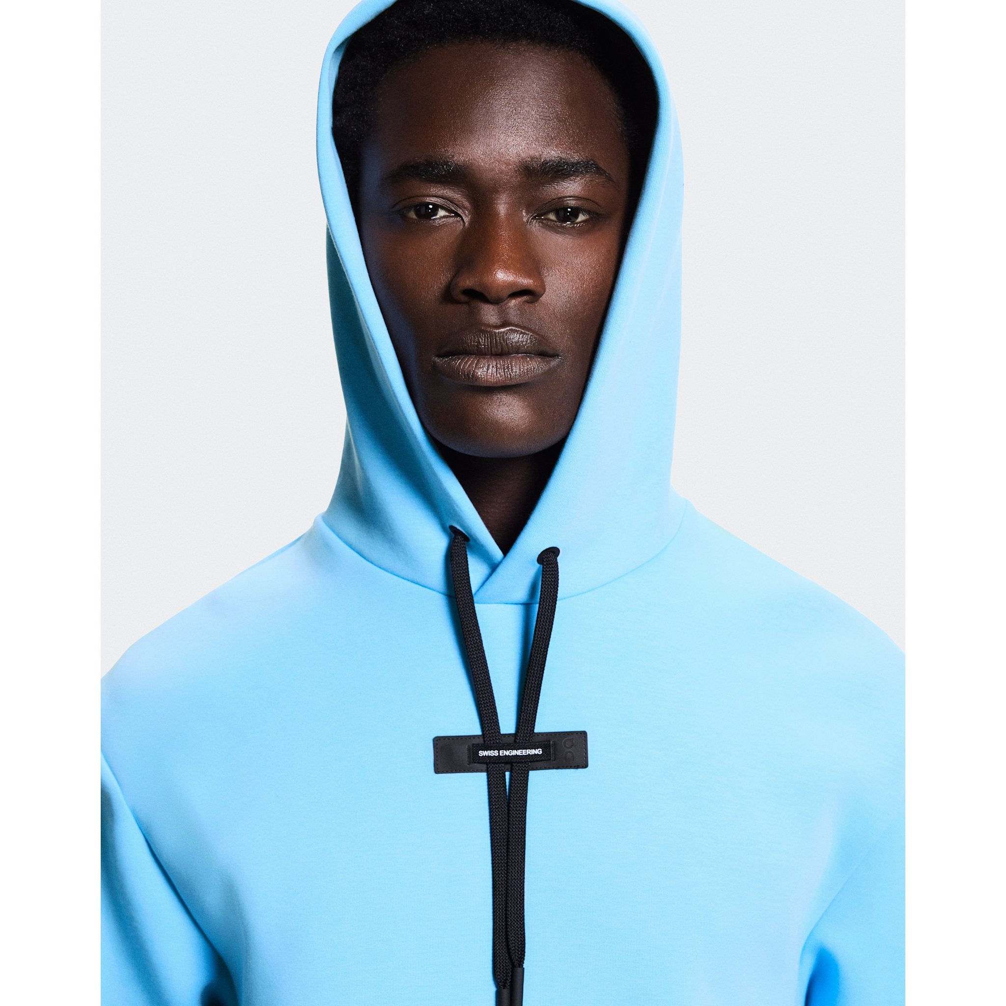 On Focus Tech Hoodie Gourami