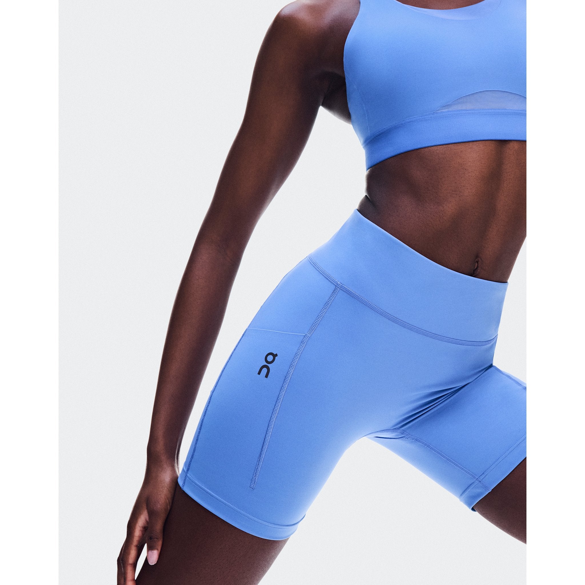 On Performance Tights Short Sailor