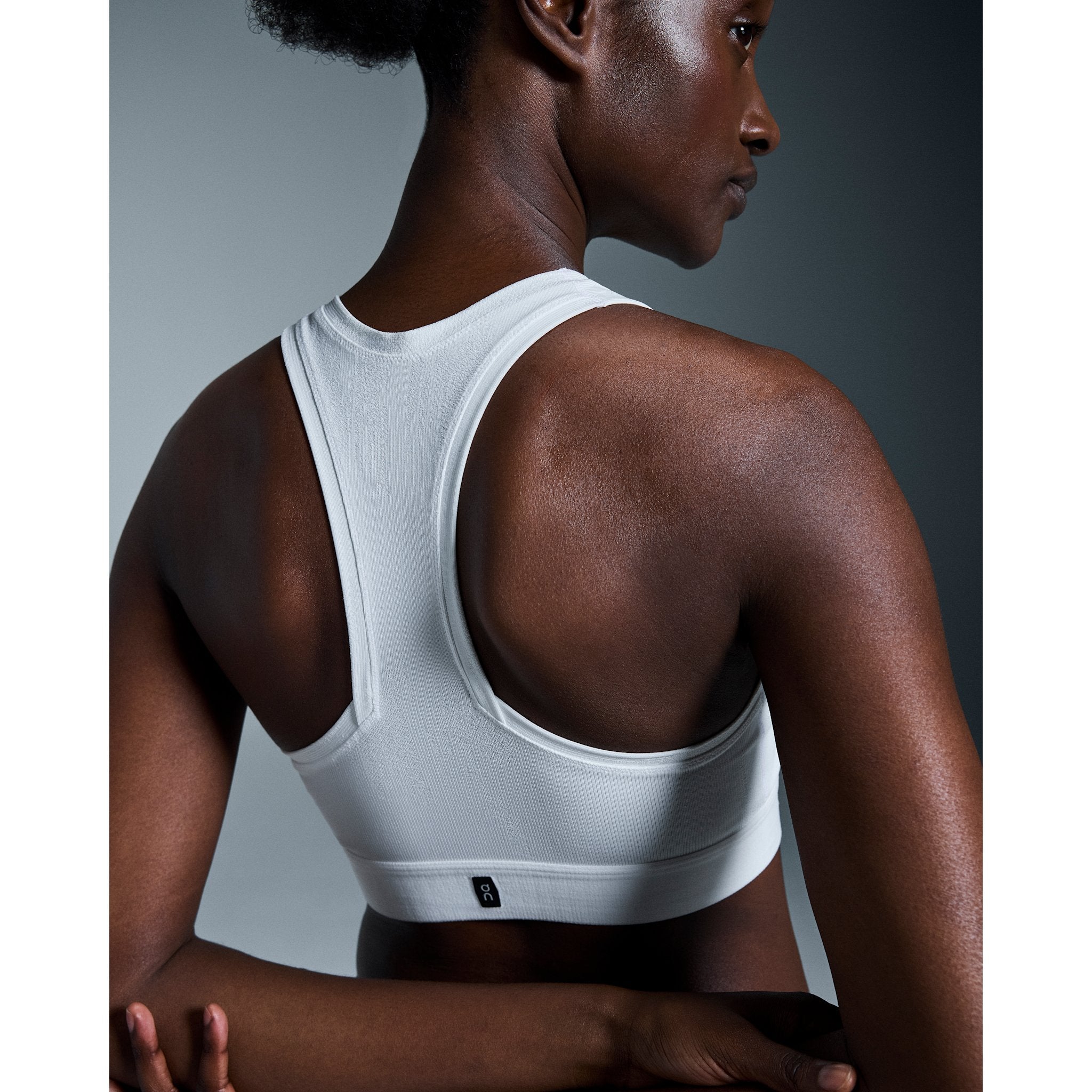 On Pace Bra Undyed-White | Black