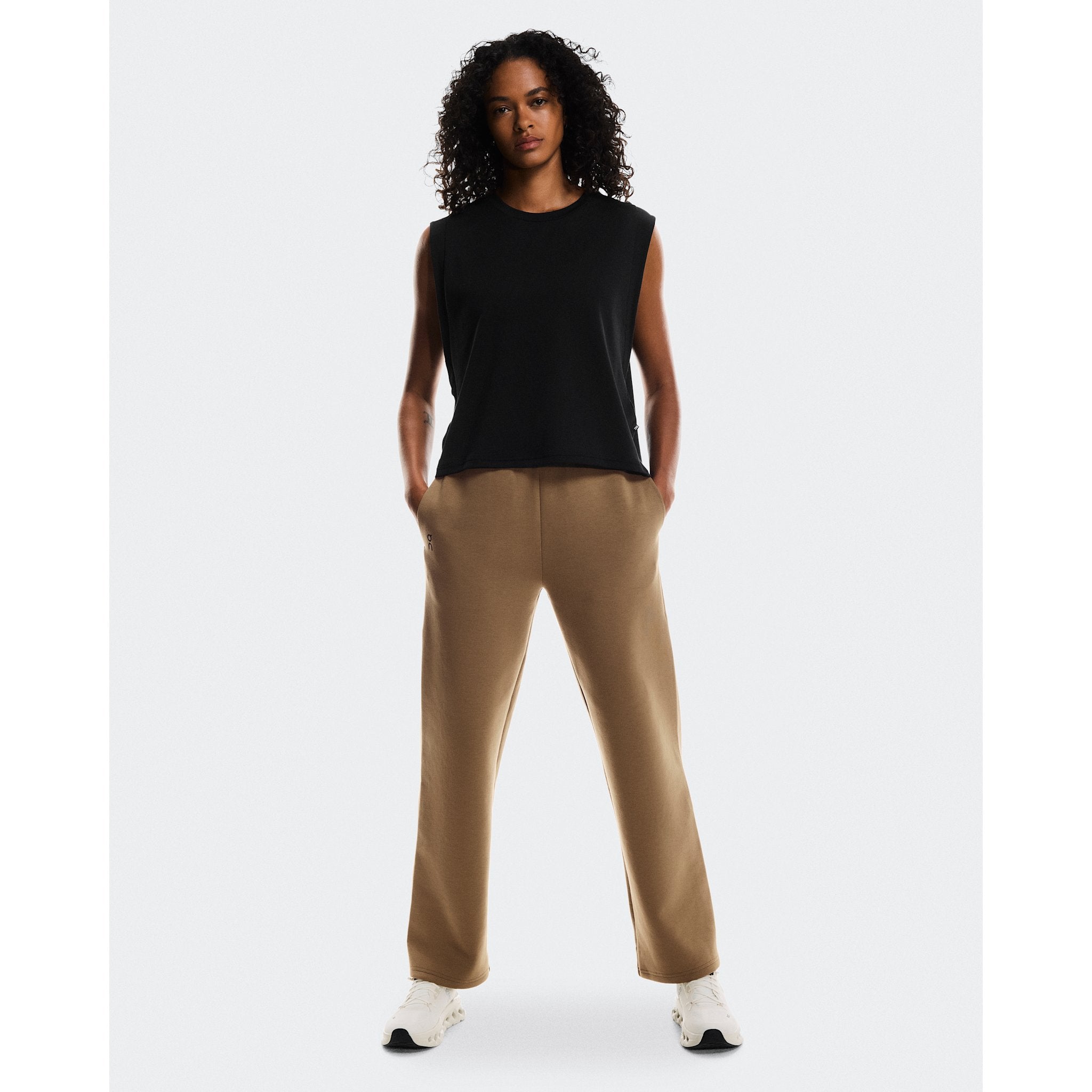 On Focus Tech Sweatpants Nutmeg