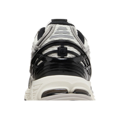 New Balance 1906R 'Silver Metallic Black'