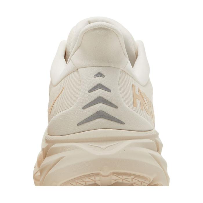 Hoka Clifton 8 'Eggnog Shifting Sand'