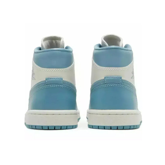Air Jordan 1 Mid 'University Blue / UNC White'