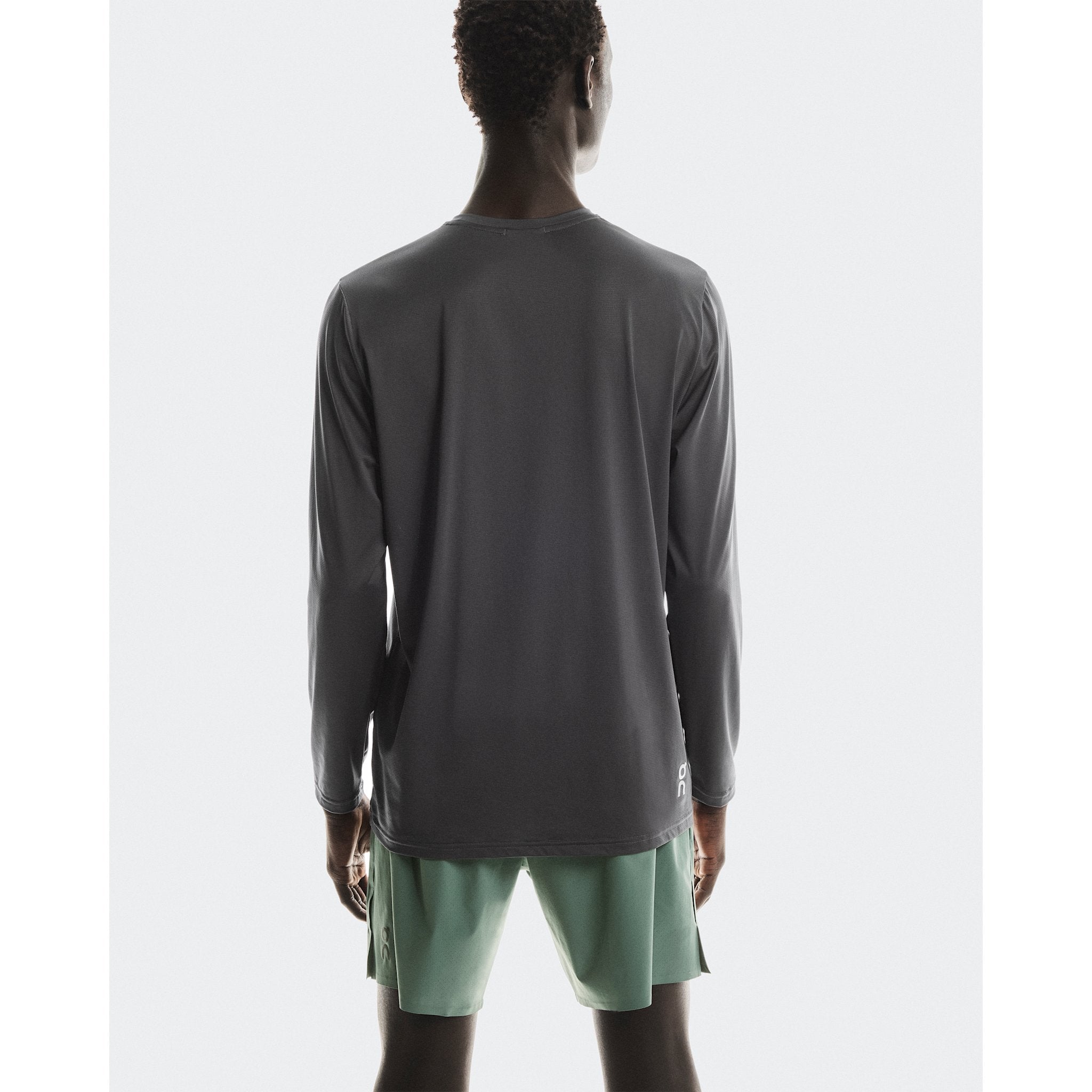 On 7" Performance Shorts Olive