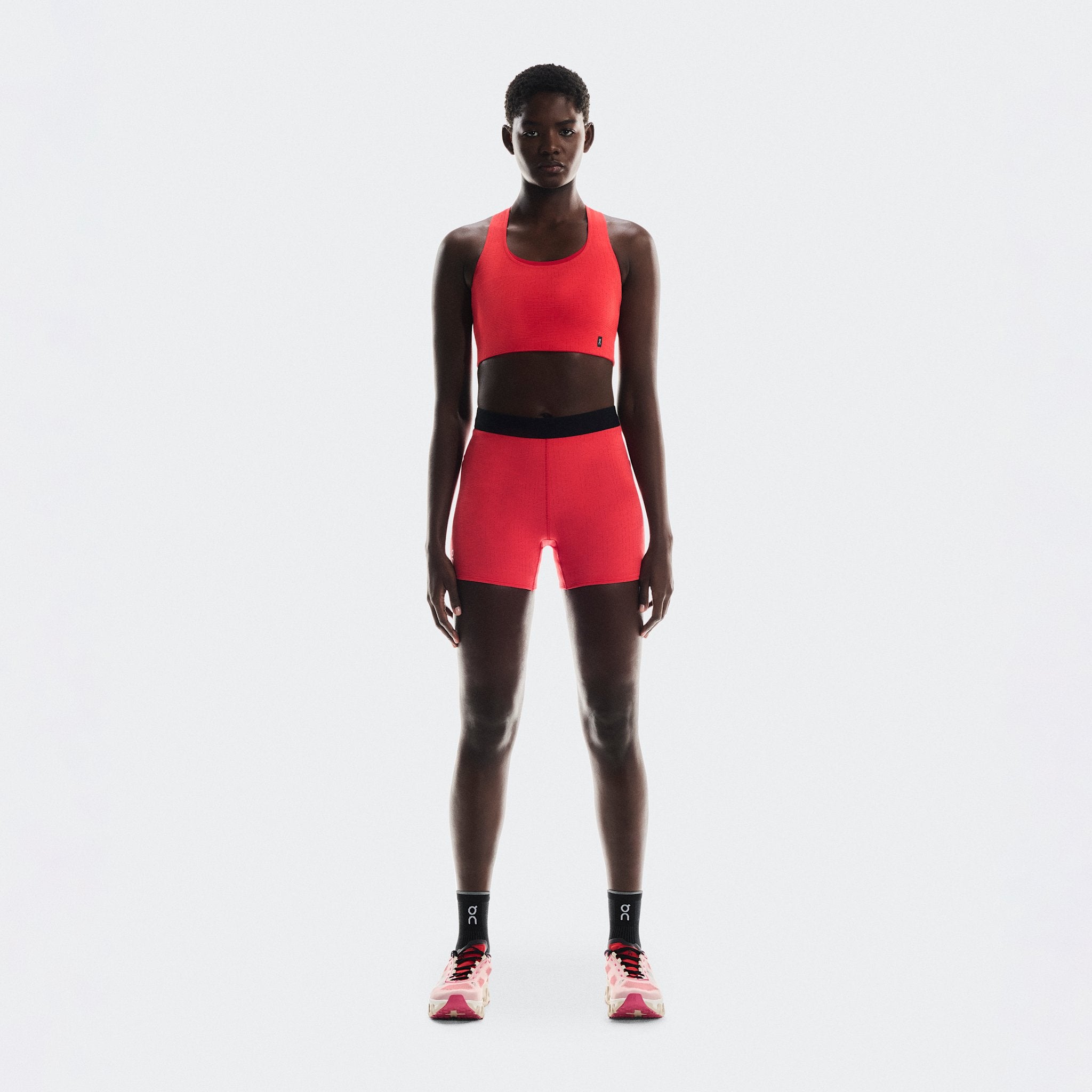On Pace Tights Short Red