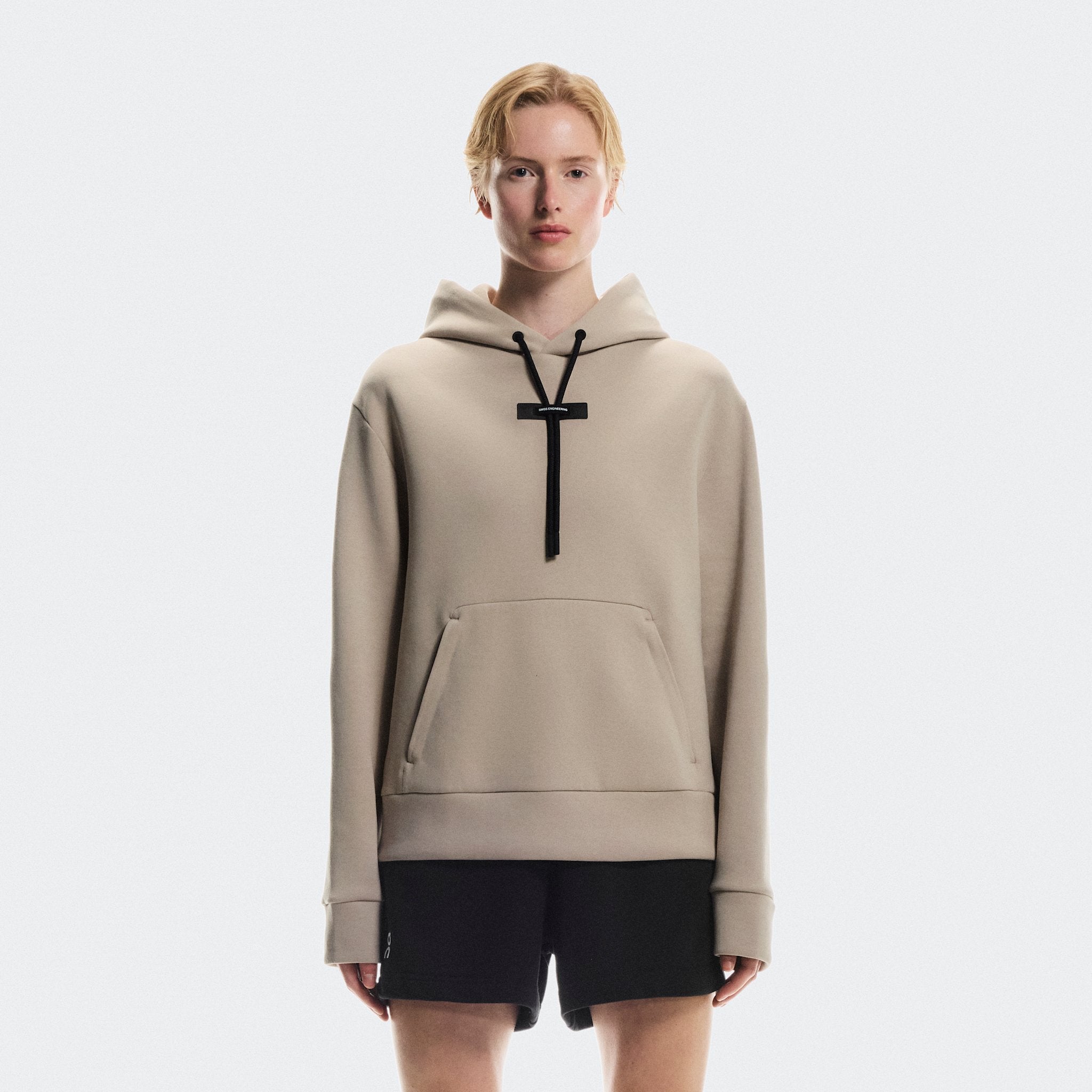 On Focus Tech Hoodie Desert