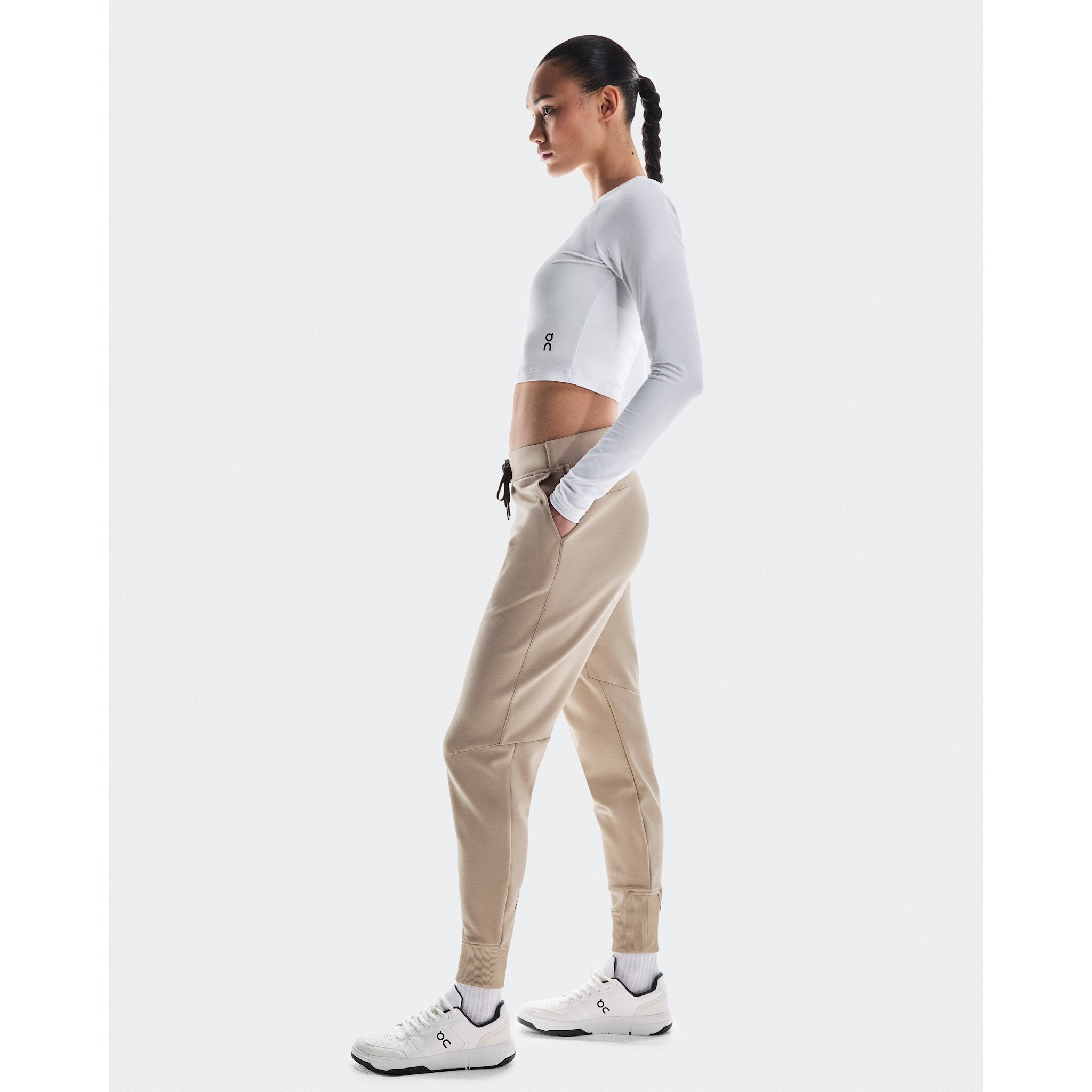 On Sweat Pants Desert