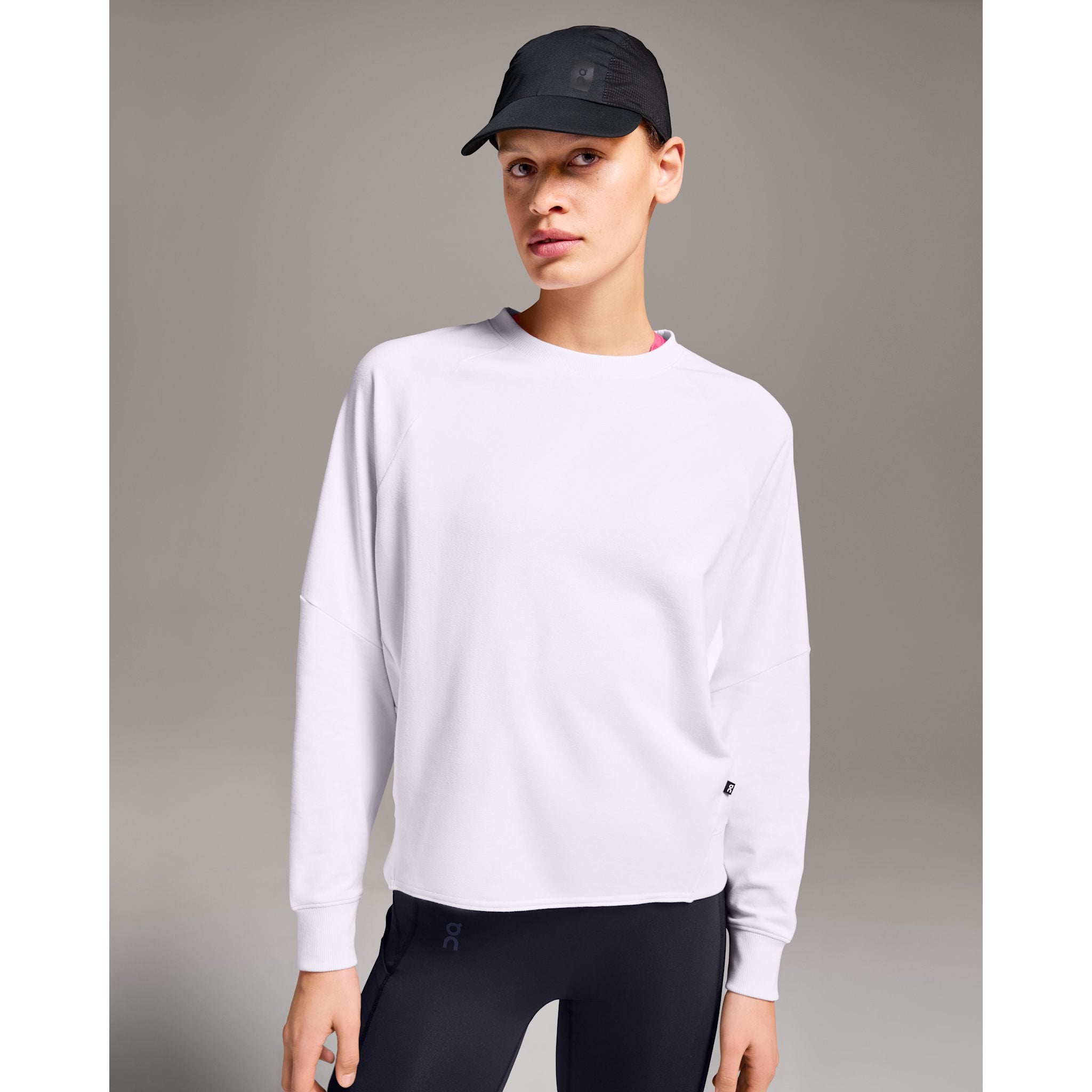 On Movement Crew White