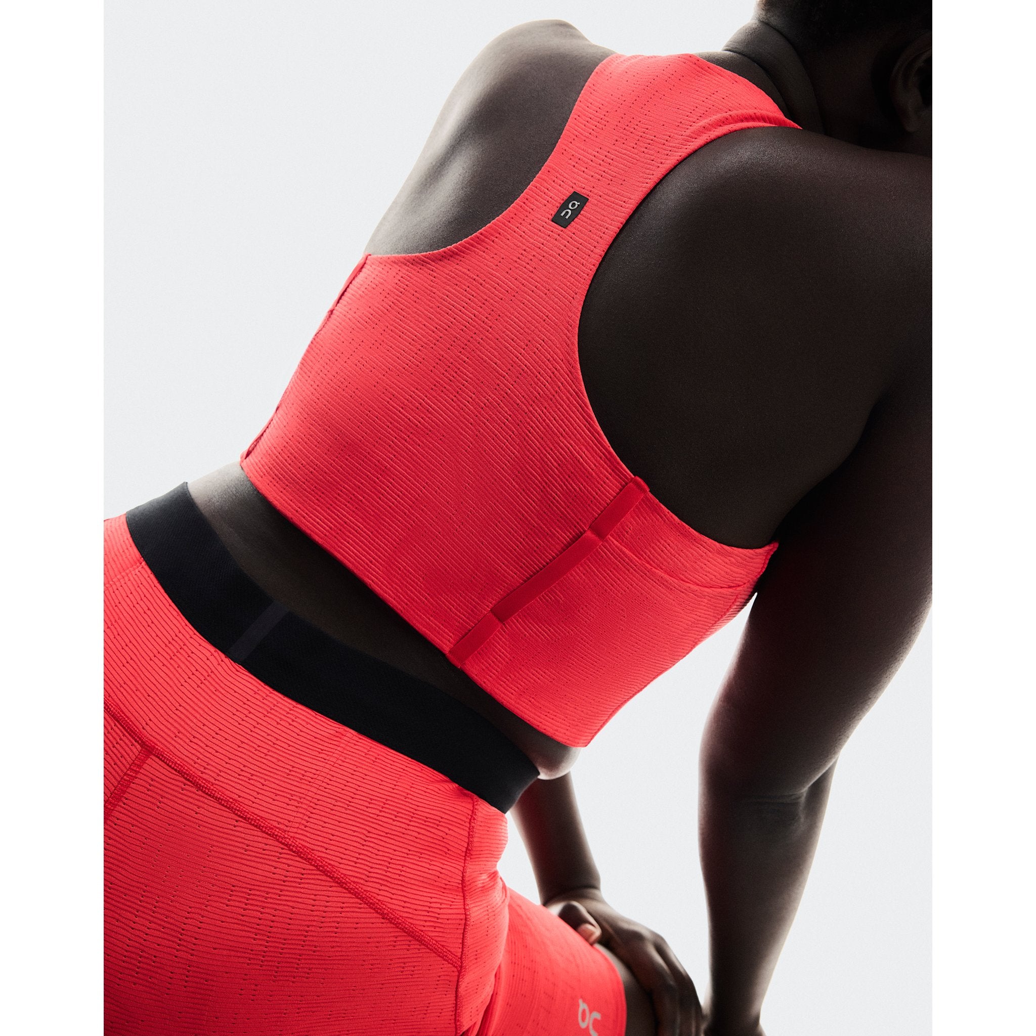 On Pace Pocket Bra Red