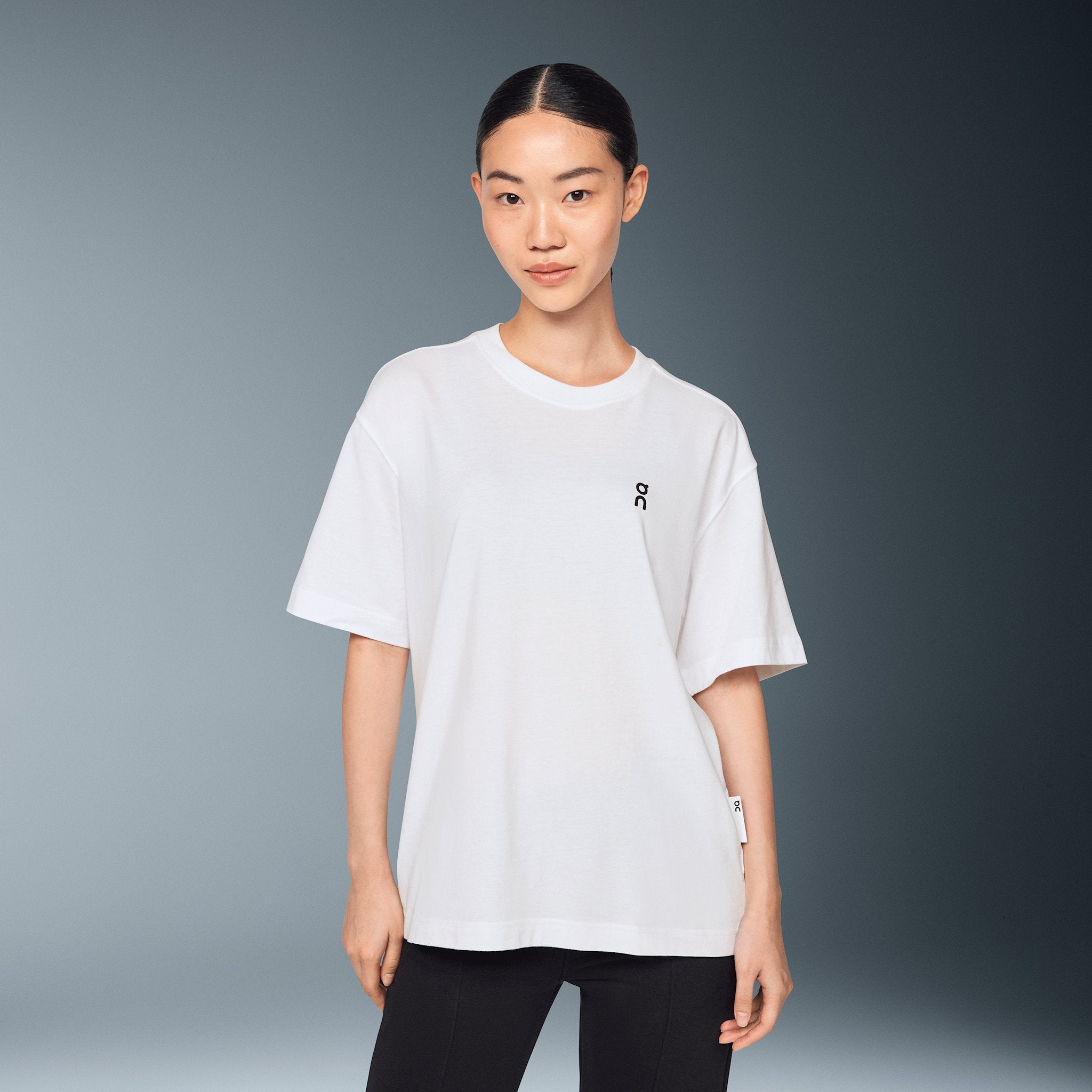 On Club-T White
