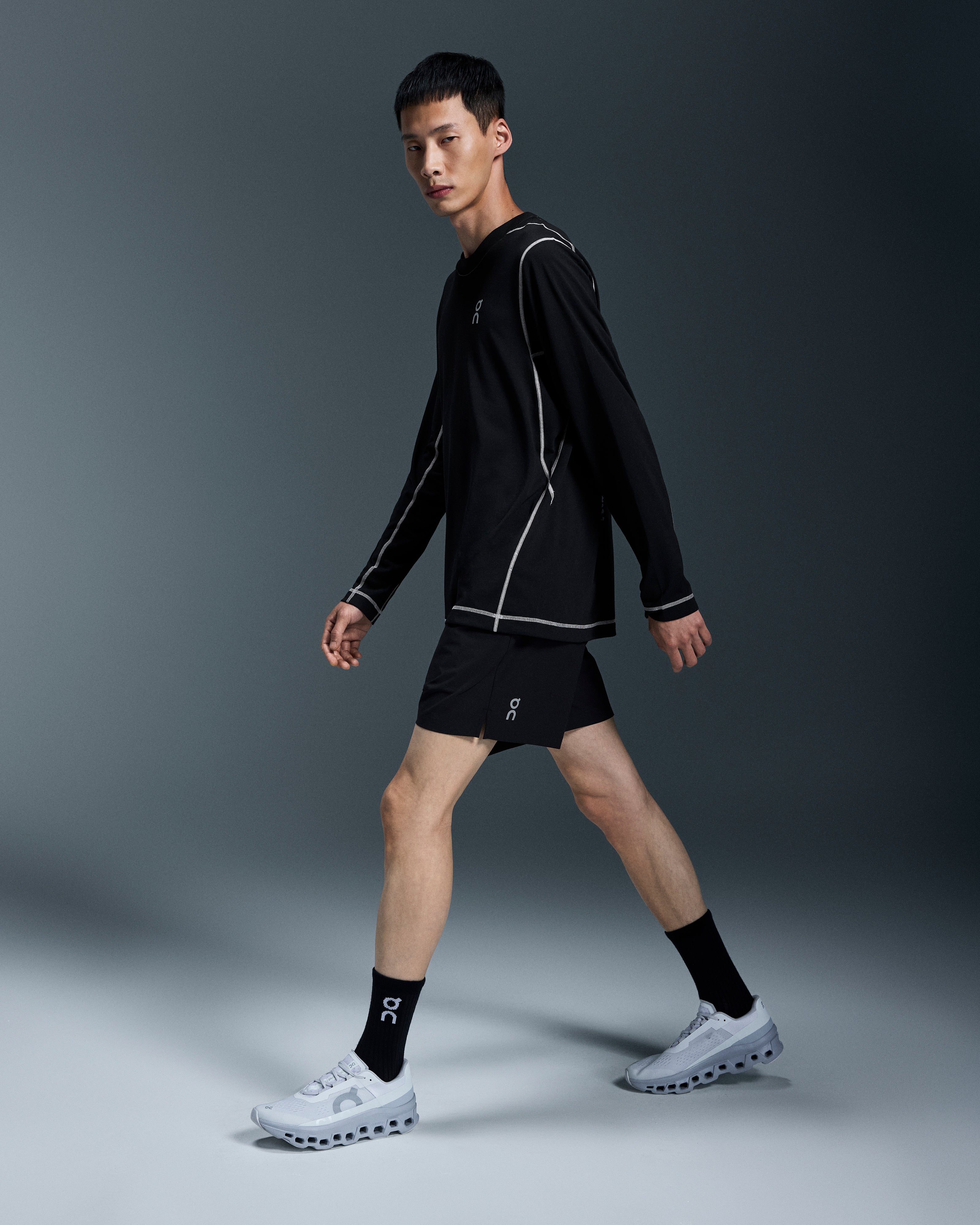 On 5" Core Shorts Black