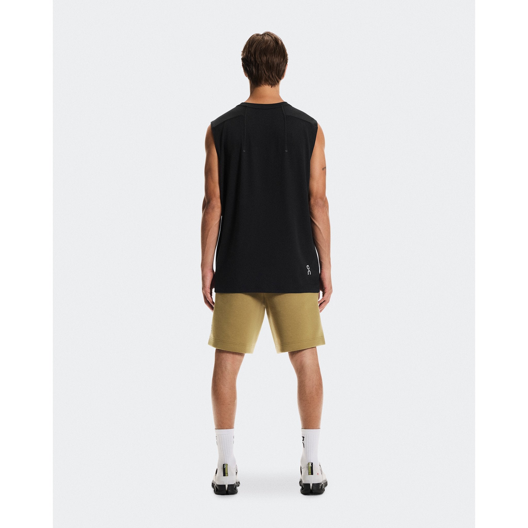 On Focus Tech Shorts Nutmeg