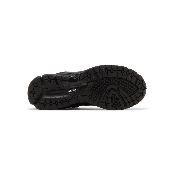 New Balance 2002R 'Hiking Pack - Black'
