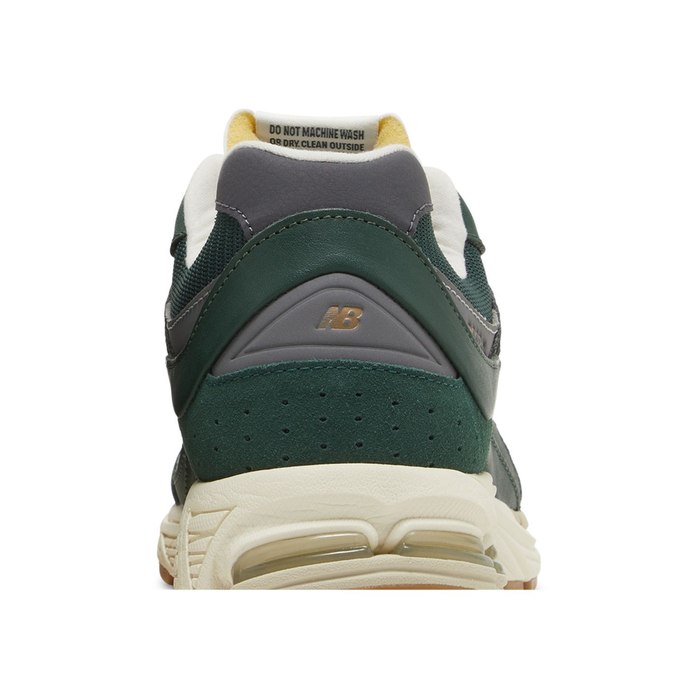 New Balance 2002R 'Vintage Leather Pack - Green'