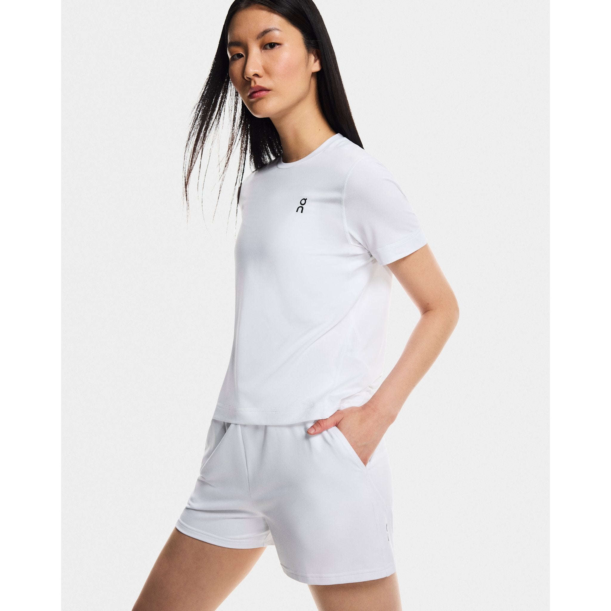 On Courtside Shorts White