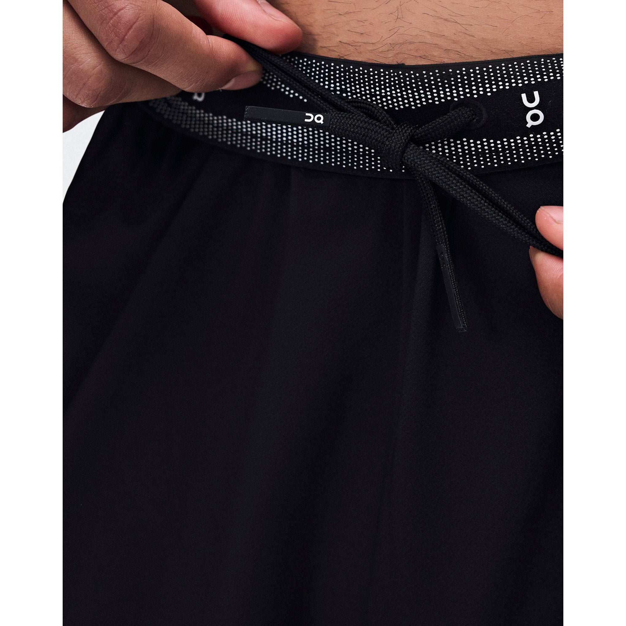 On Train Shorts 7" Black