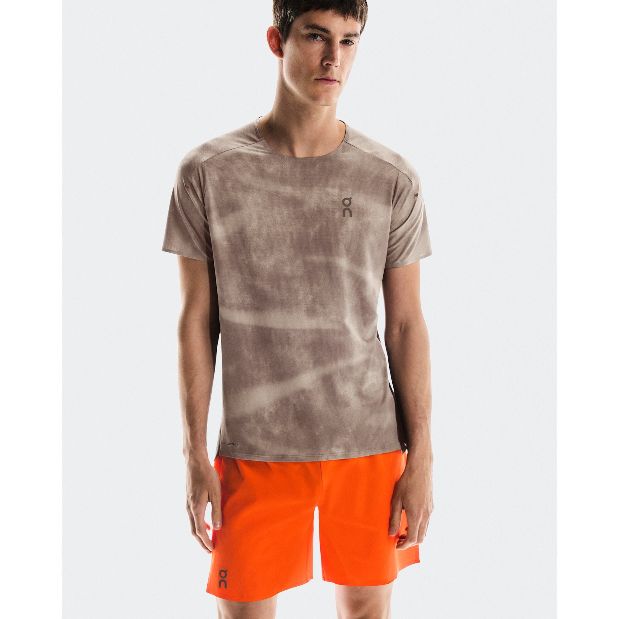 On 7" Performance Shorts Flame