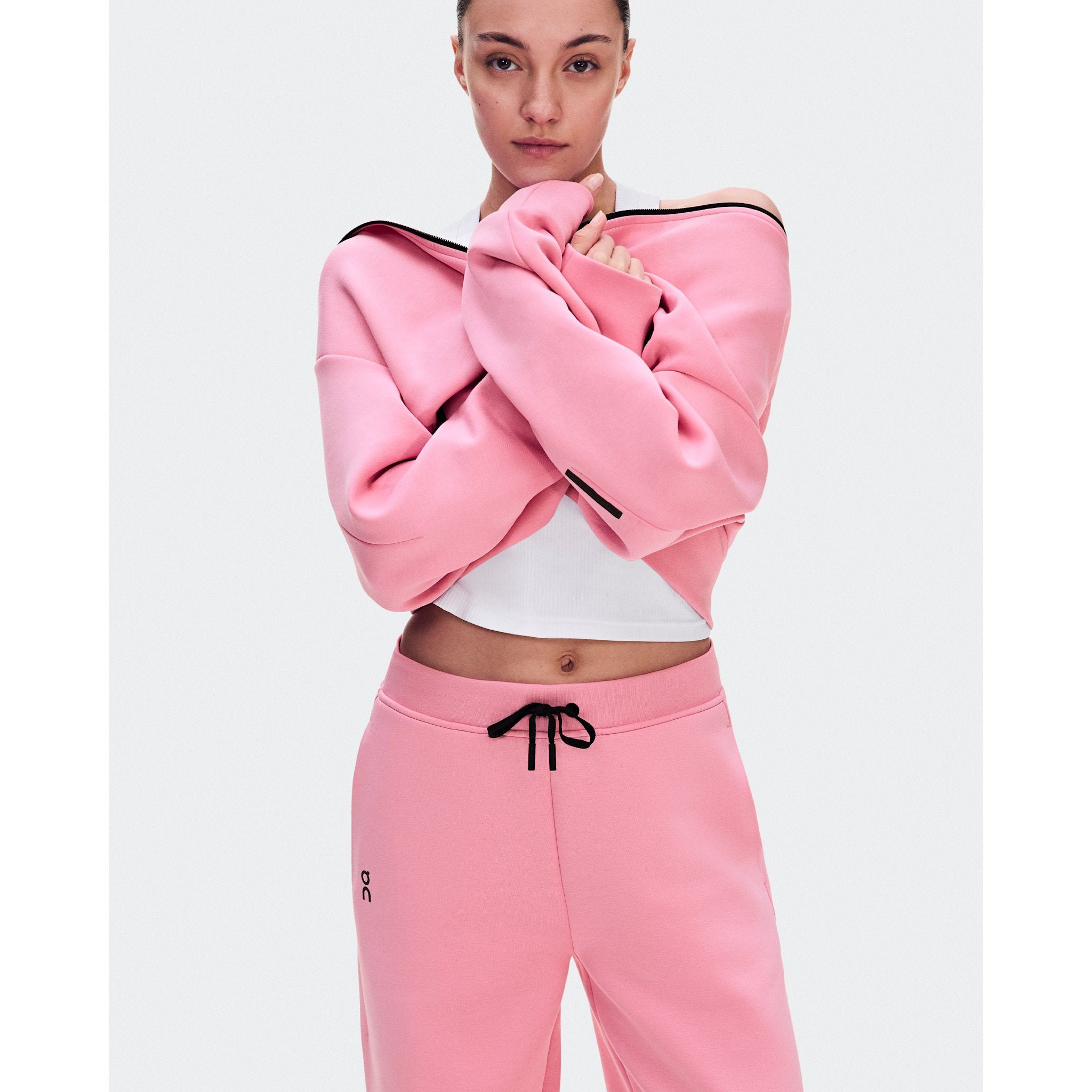 On Focus Tech Sweatpants Magnolia