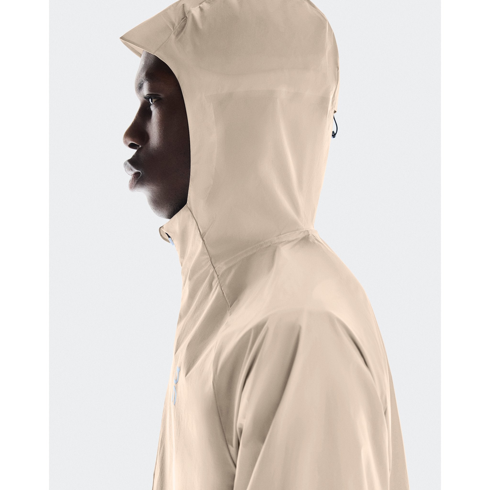 On Core Jacket Sand | White
