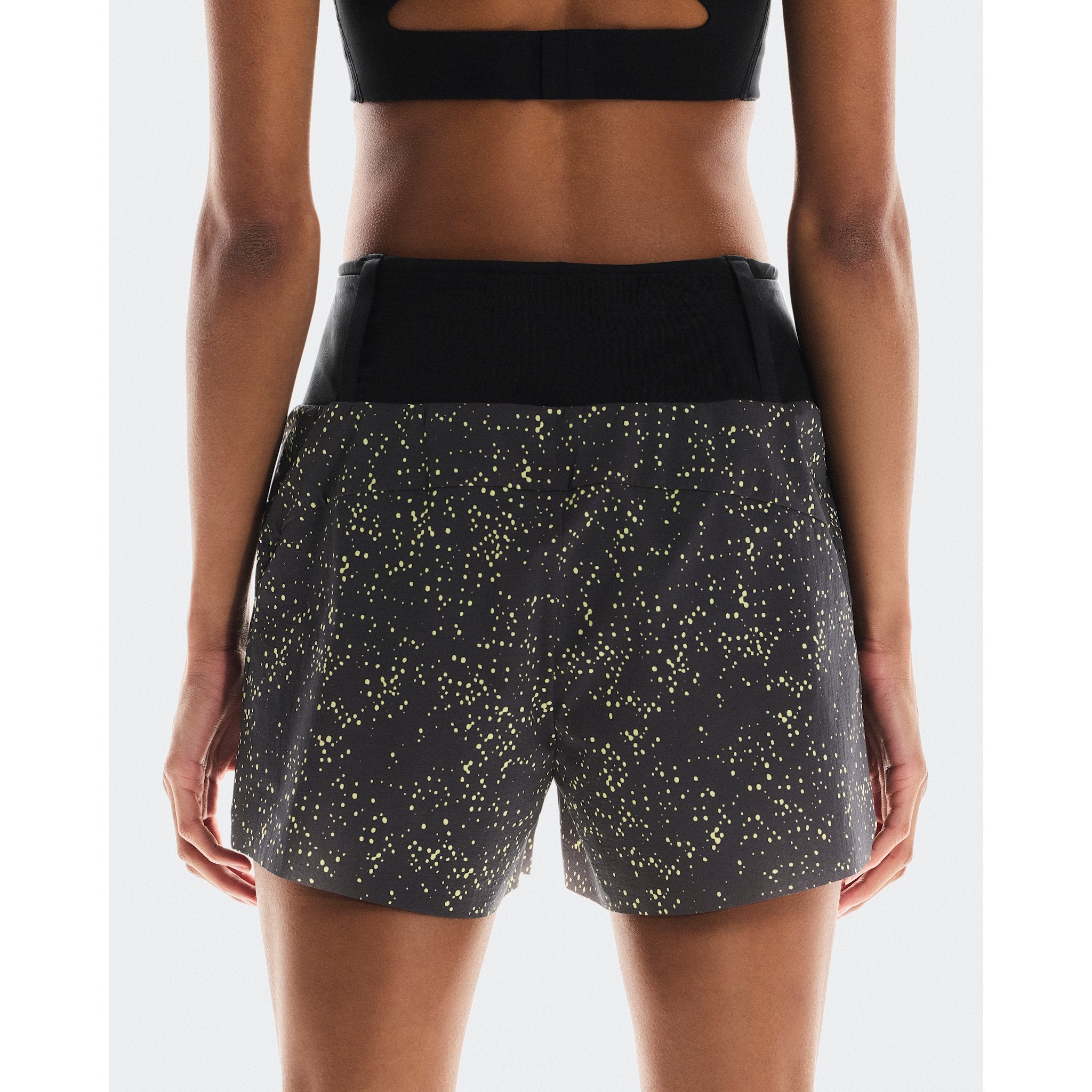 On Ultra Shorts Iron | Lime
