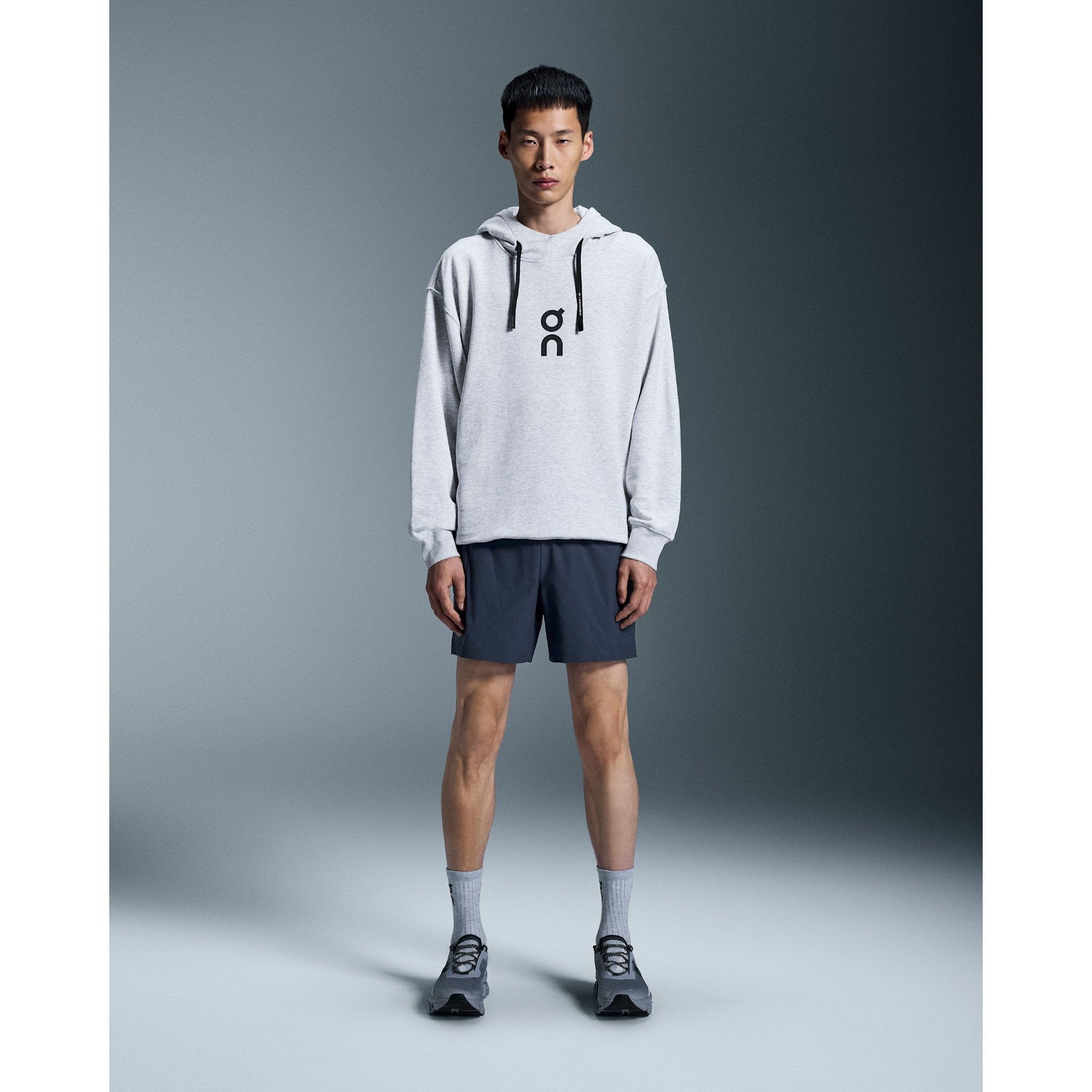 On 5" Core Shorts Midnight