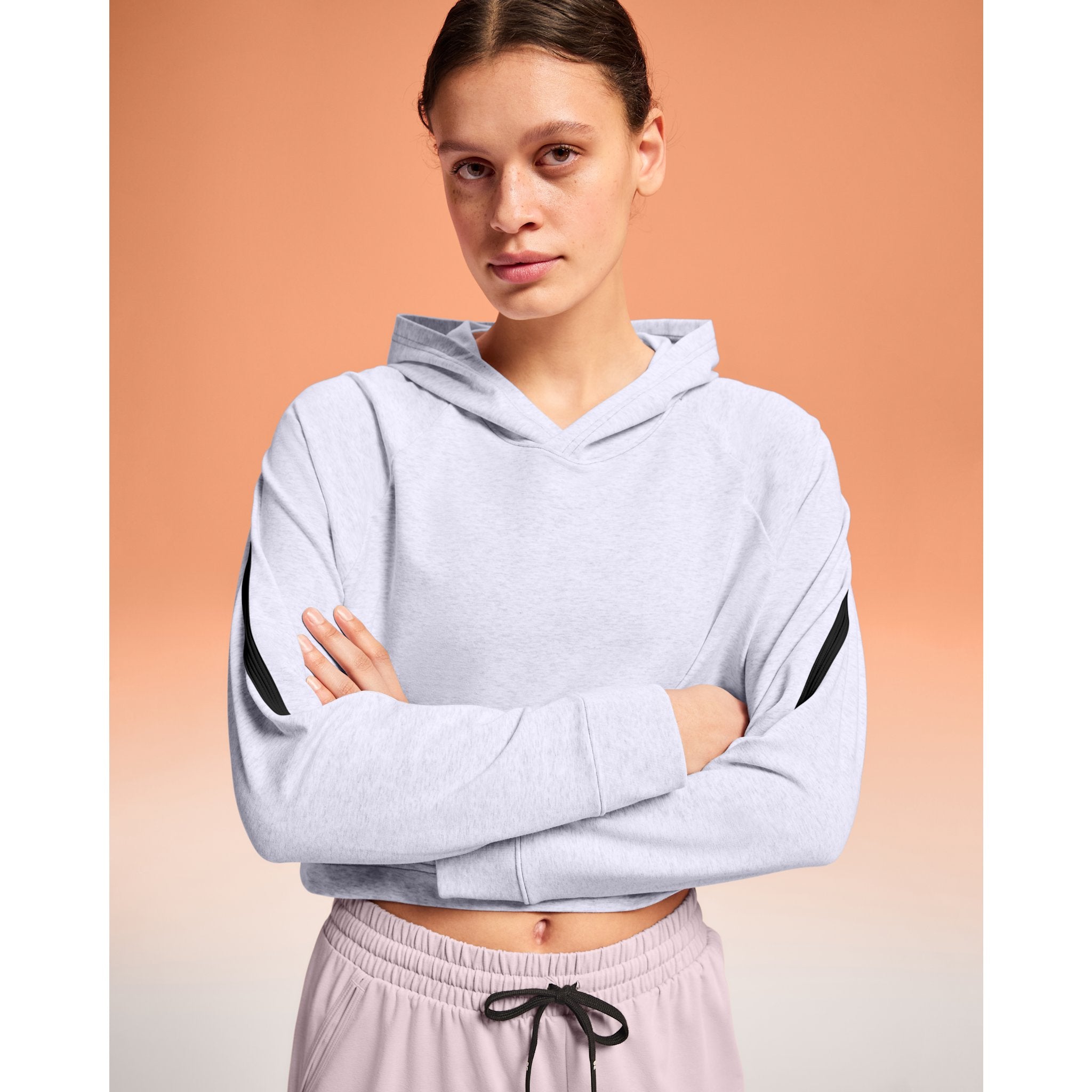 On Movement Hoodie Crater
