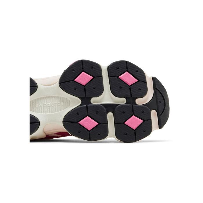 New Balance 9060 'Fuchsia Pink'