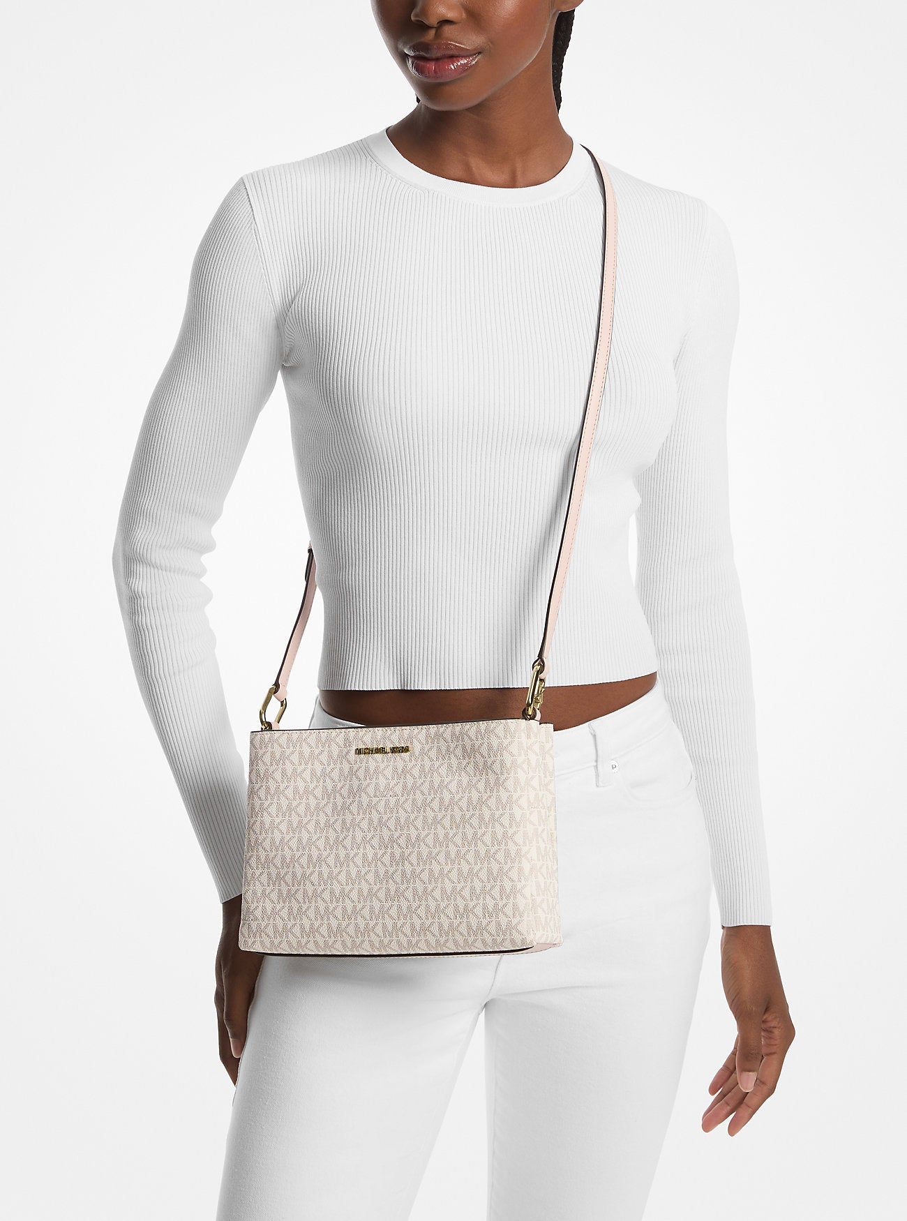 Trisha Medium Logo Crossbody Bag Pwd Blsh Mlt Pwd Blsh Mlt