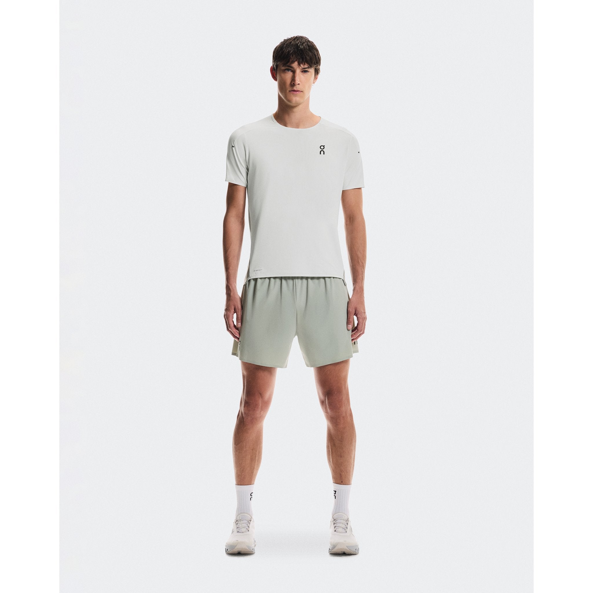 On 5" Performance Shorts Tin
