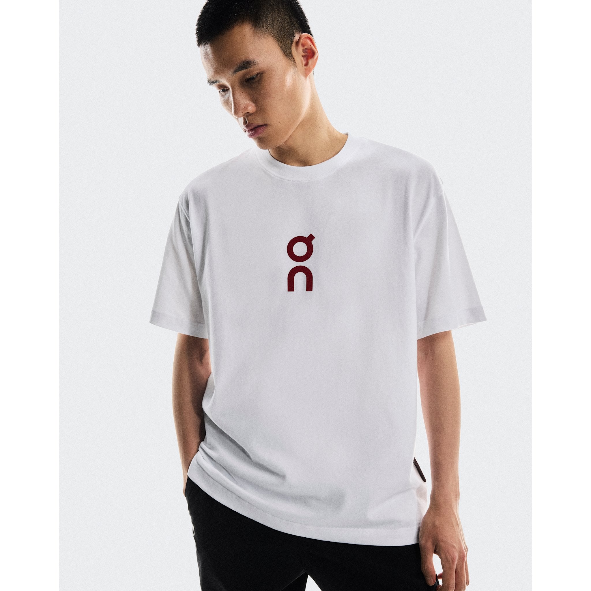On Club-T White