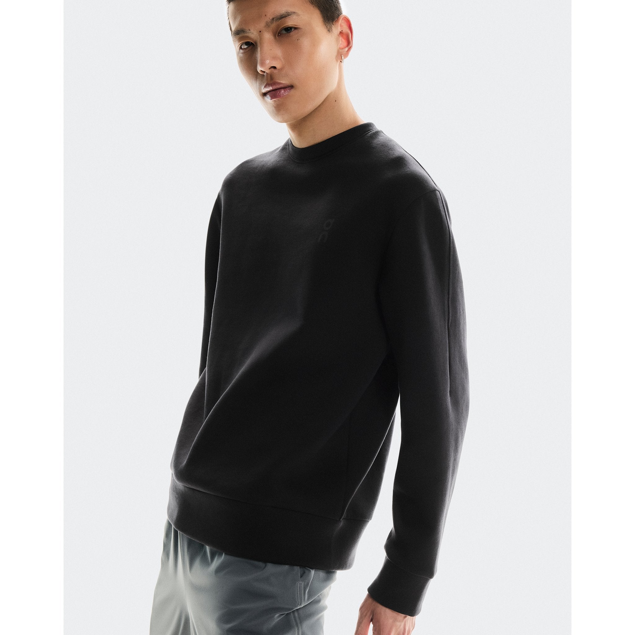 On Focus Tech Crew Black