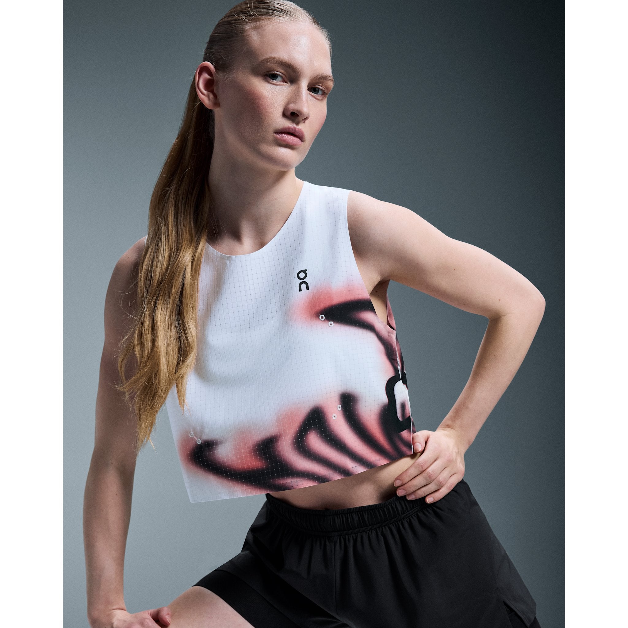 On Pace Tank Undyed-White