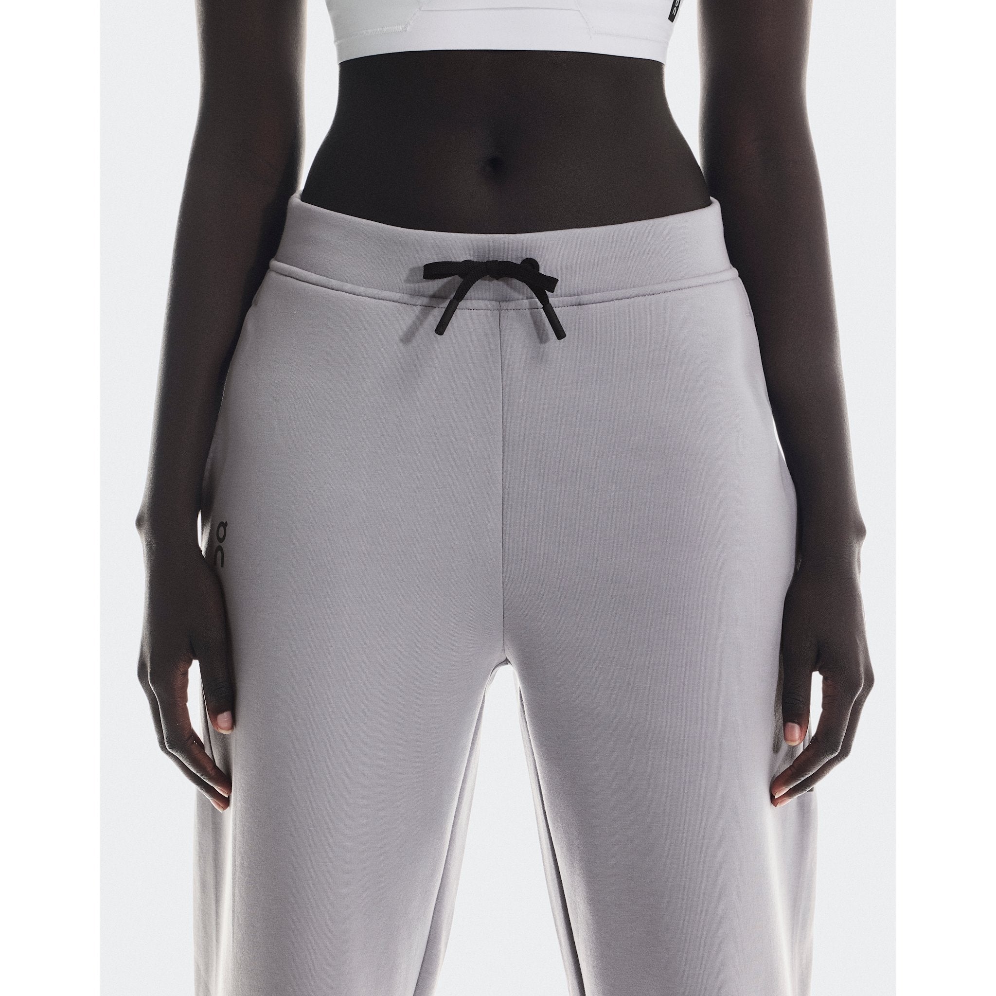 On Focus Tech Sweatpants Lilac