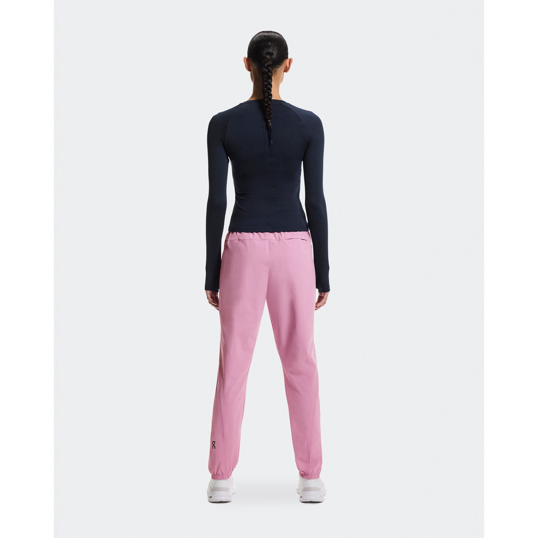 On Focus Pants Sakura