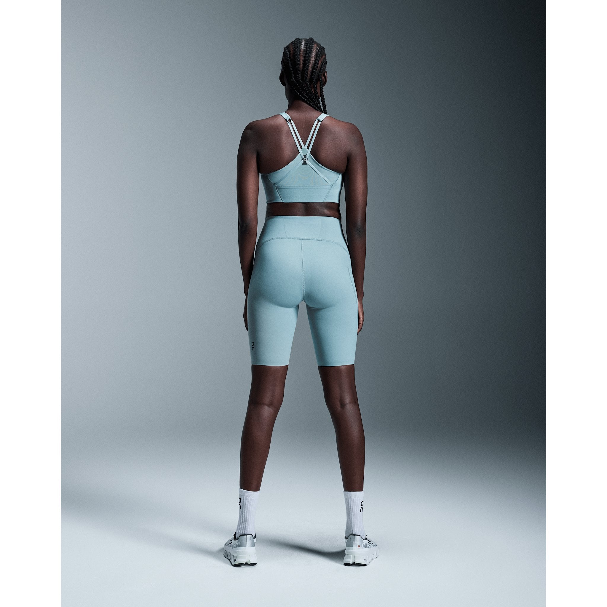 On Movement Tights Short Coast