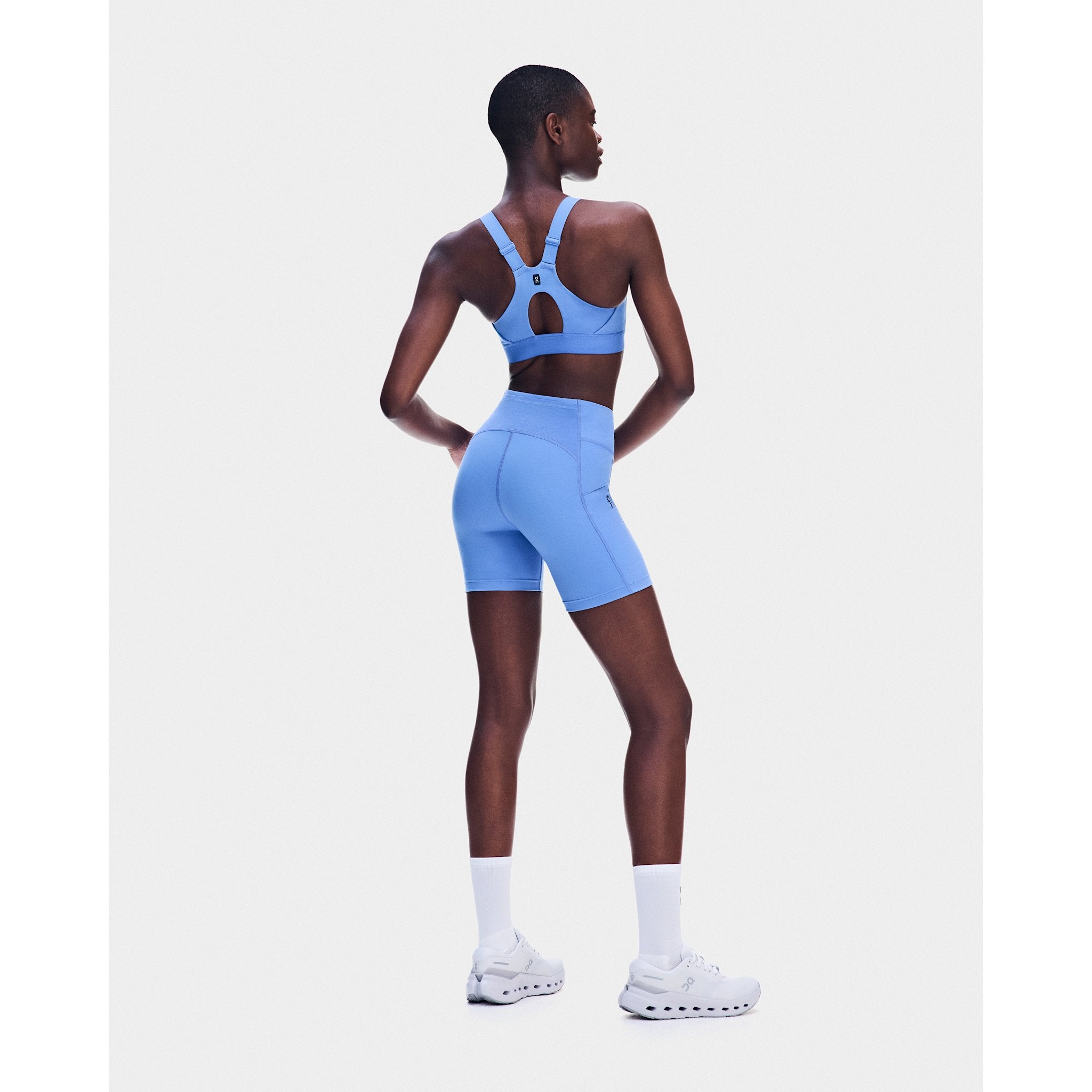 On Performance Tights Short Sailor
