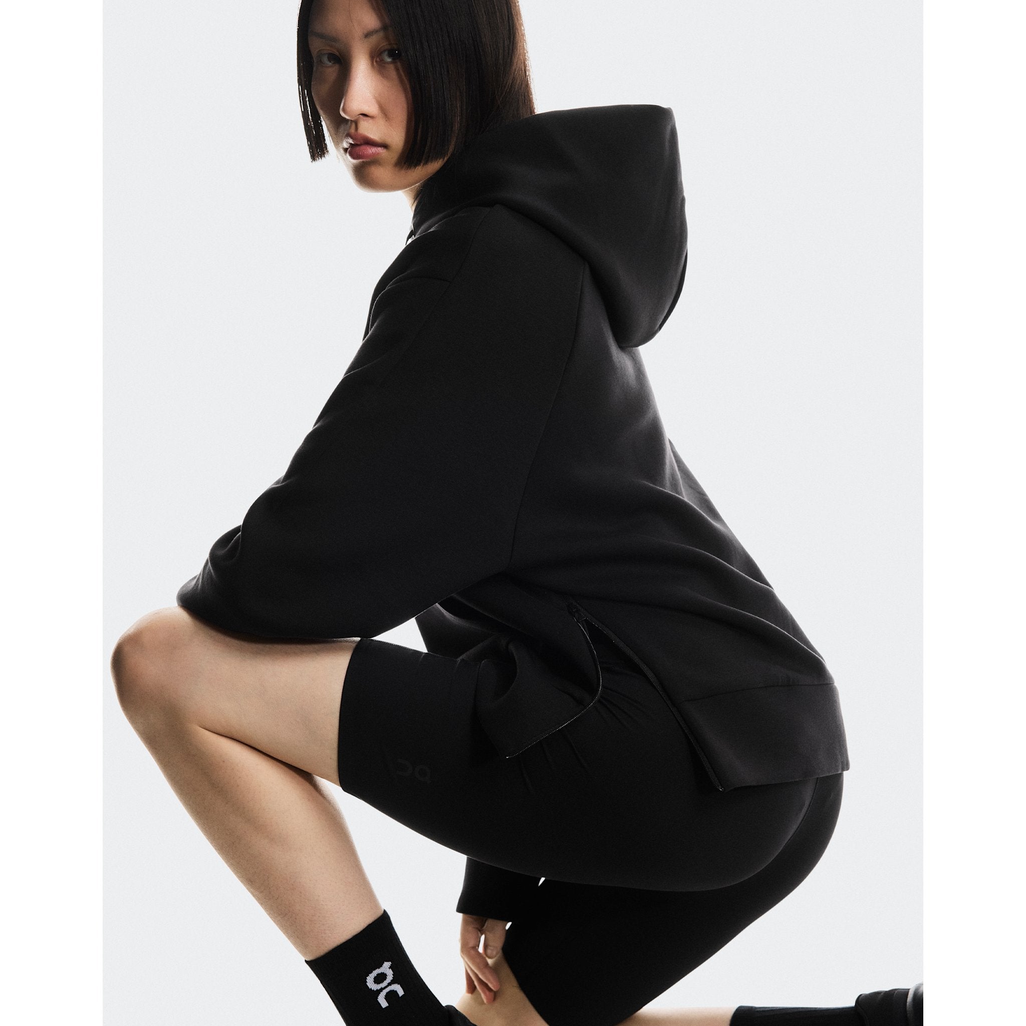 On Focus Tech Hoodie Black