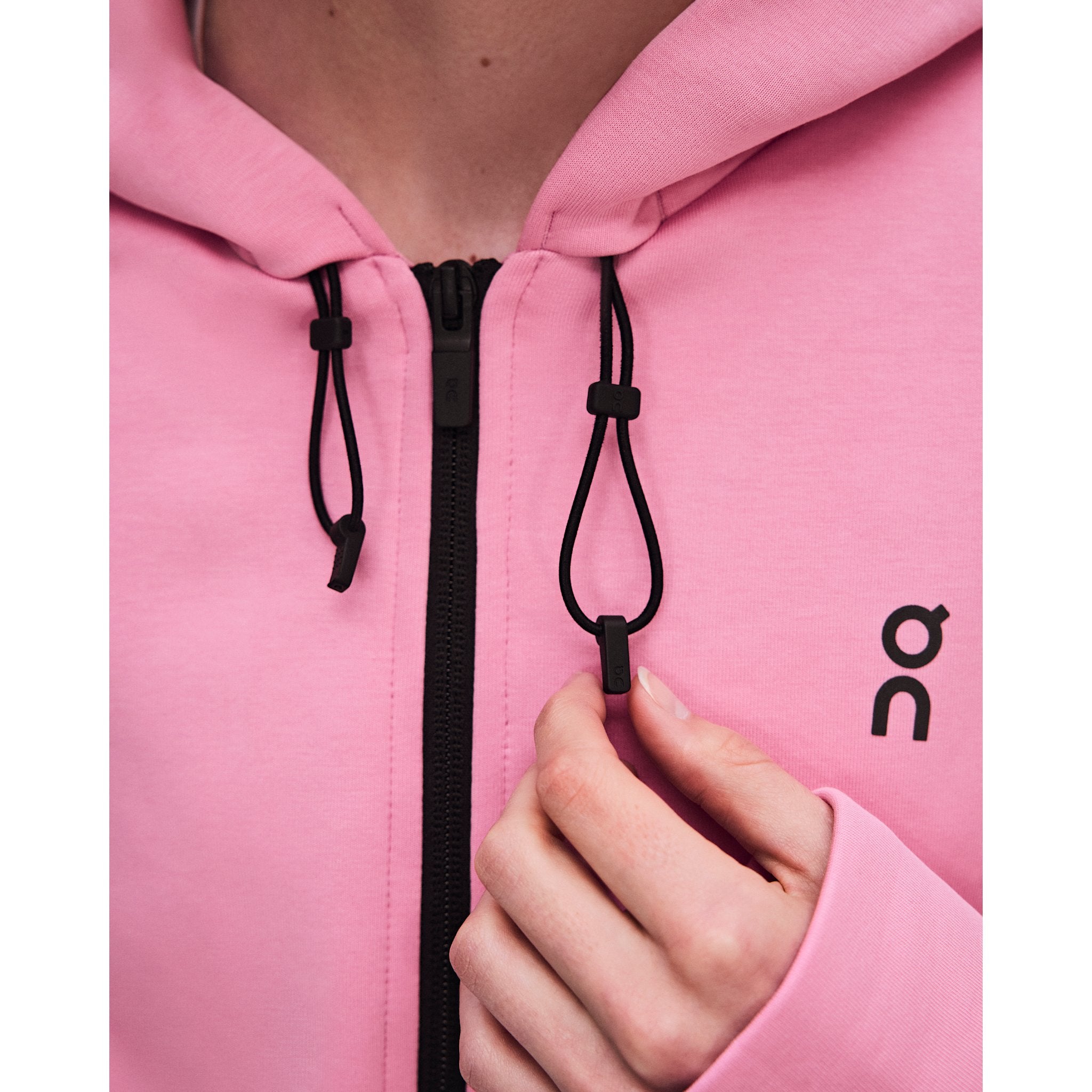 On Focus Tech Zip Hoodie Magnolia