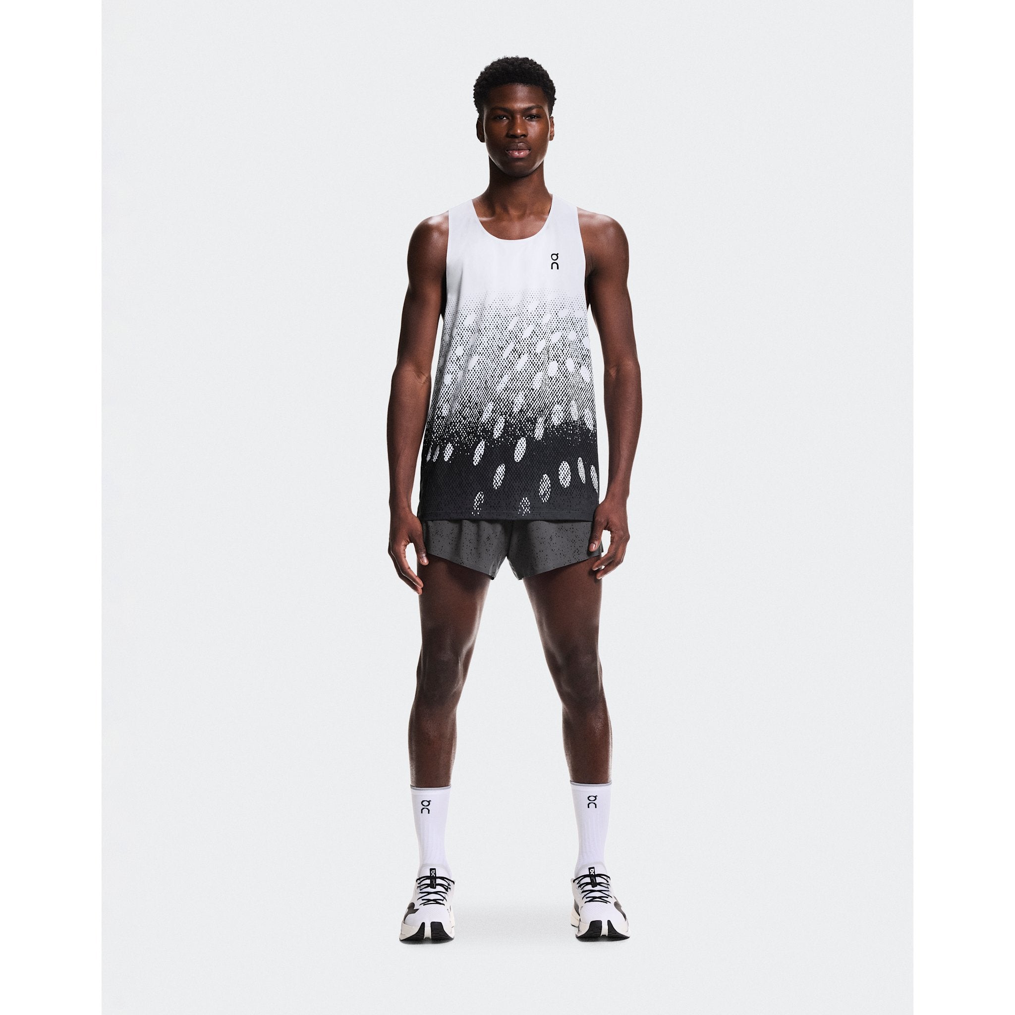 On Zero Shorts Iron | Black