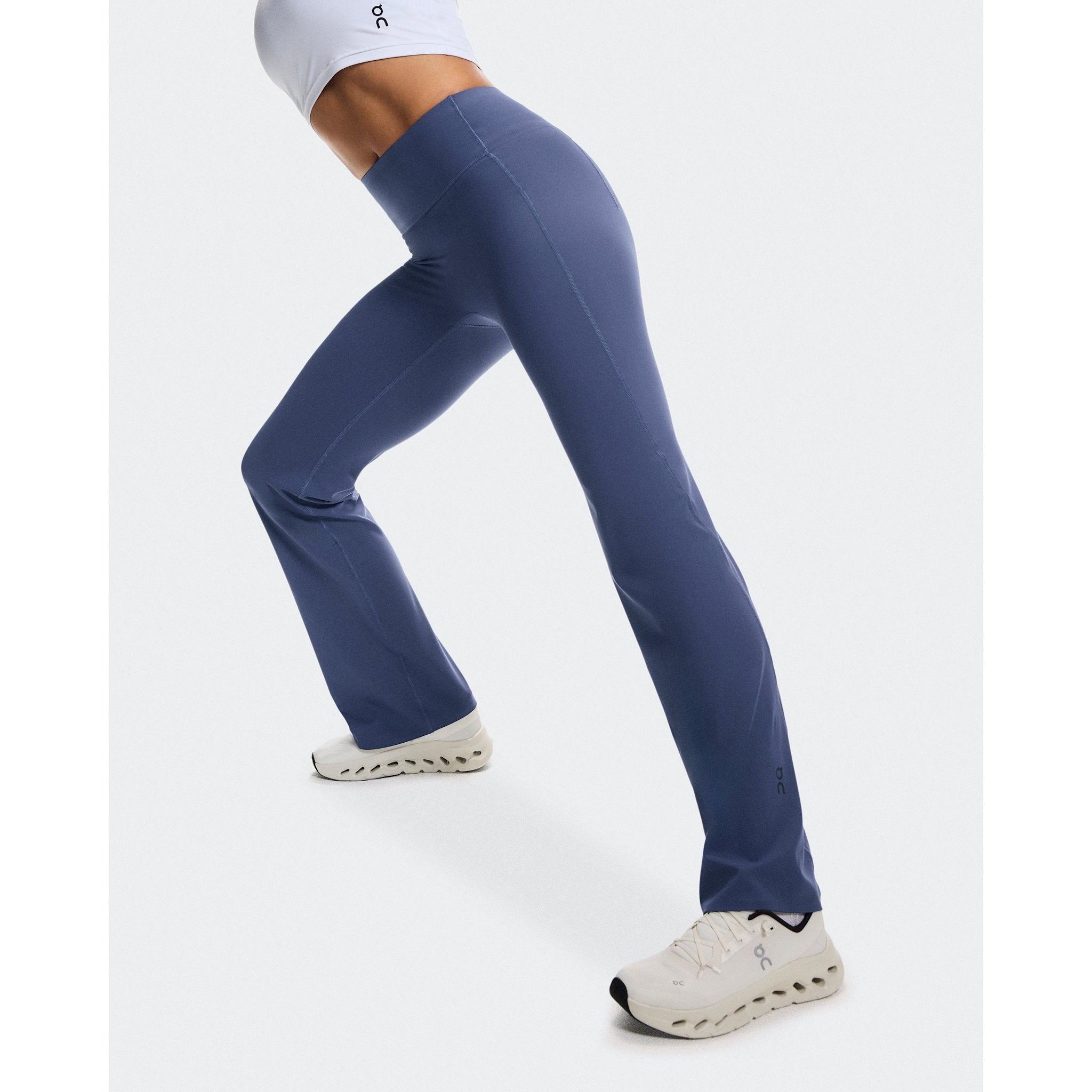 On Studio Leggings Flared Acai