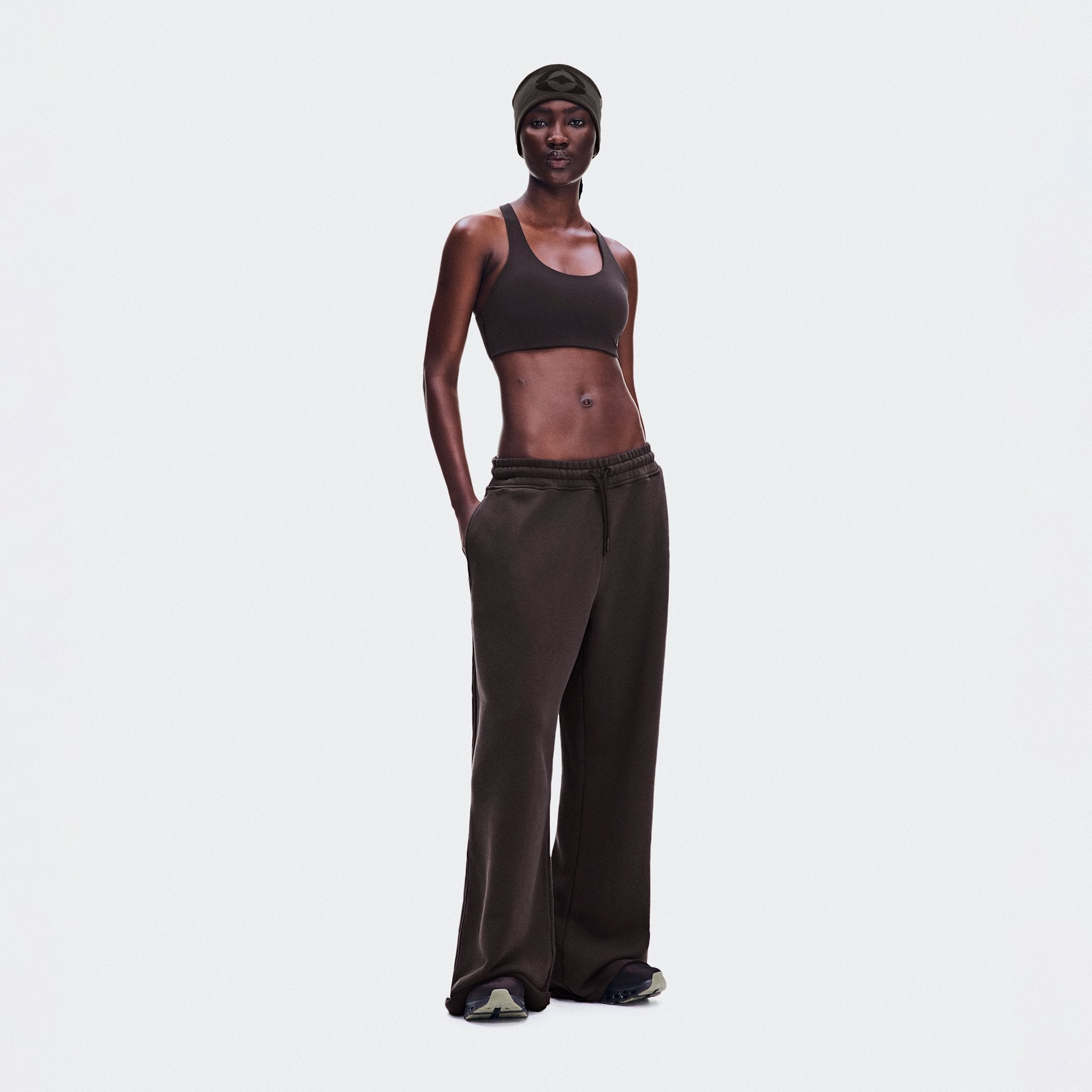 On Club Collective Pants FKA Espresso