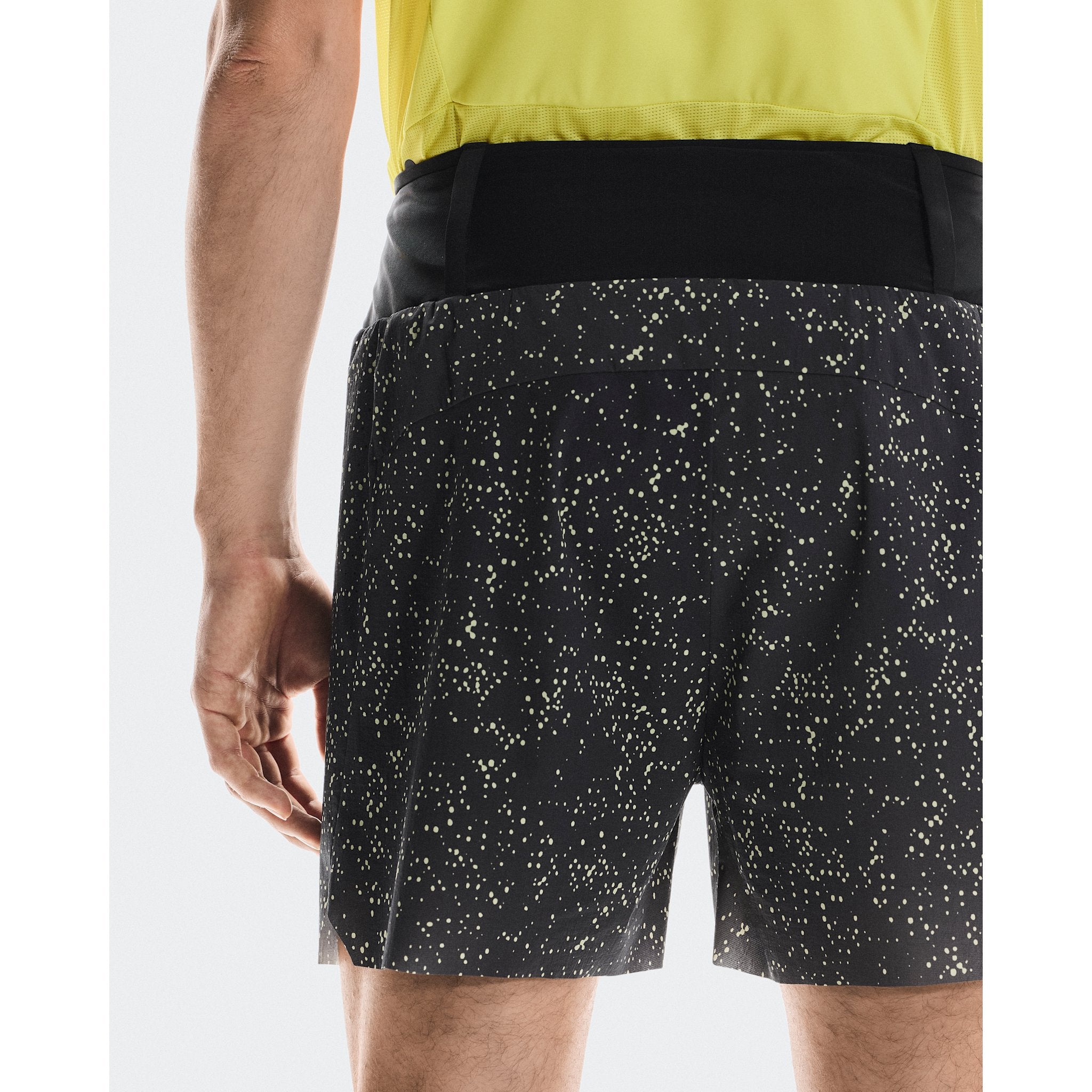 On Ultra Shorts Iron | Lime