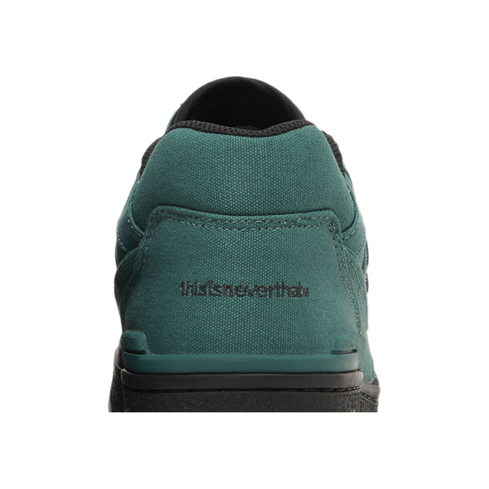 New Balance thisisneverthat x 550 'Green'